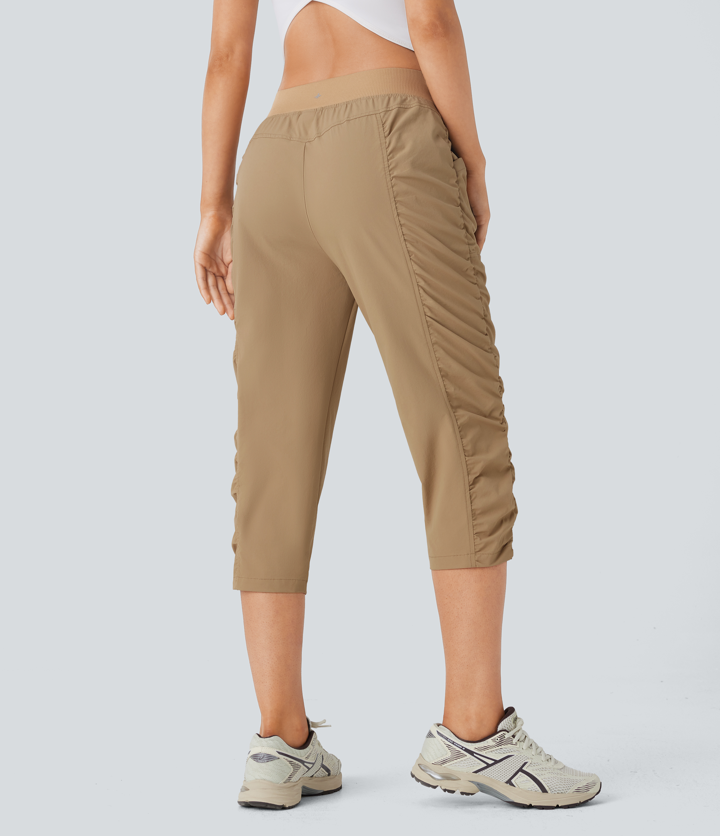 Halara Mid Rise Inside Drawstring Side Pocket Ruched Cool Touch Hiking Capri Pants  - PBS-Khaki - M(regular) 
