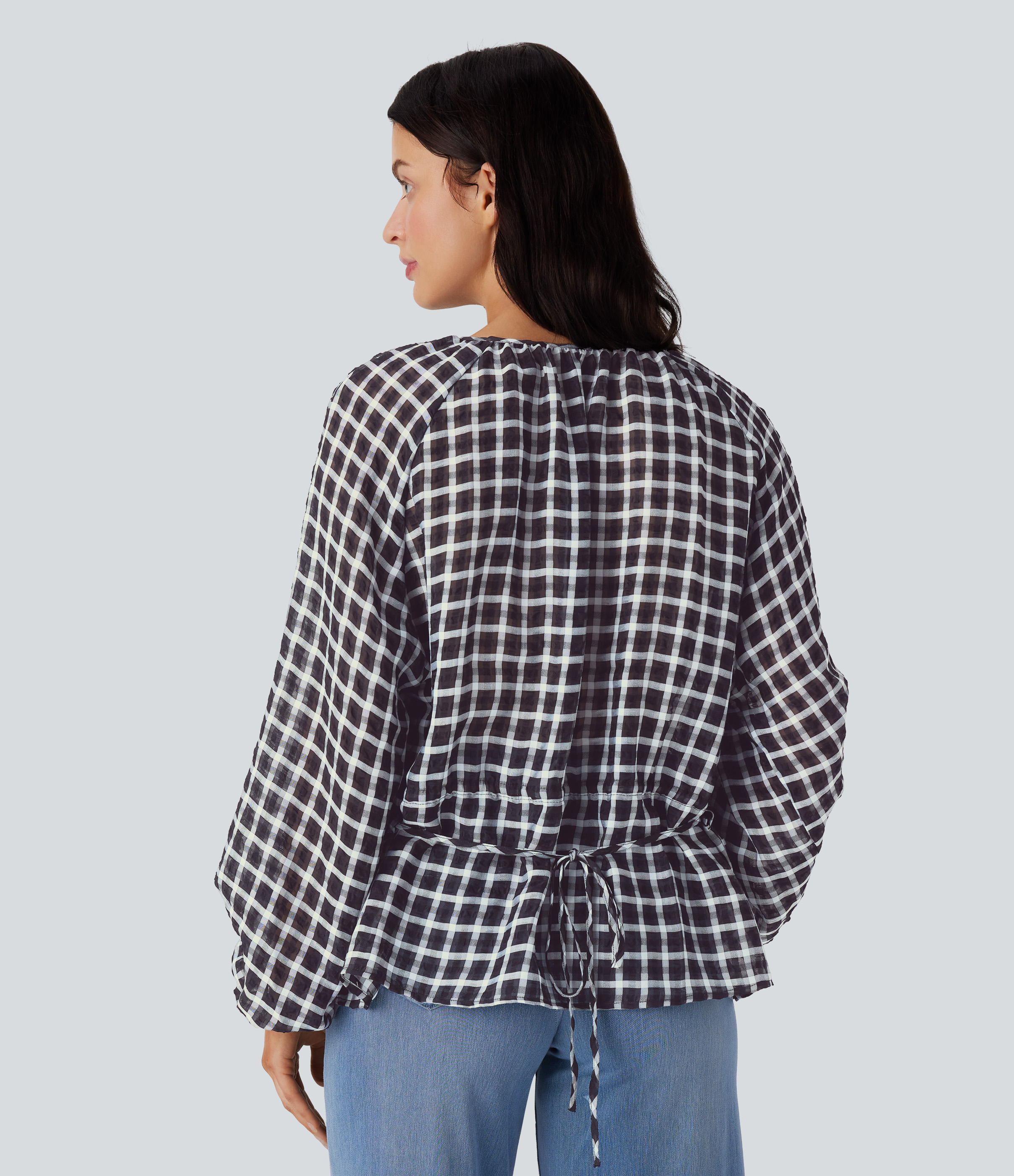 Black White Gradient Plaid Blusa holgada casual a cuadros con cuello en V y mangas de obispo / 2