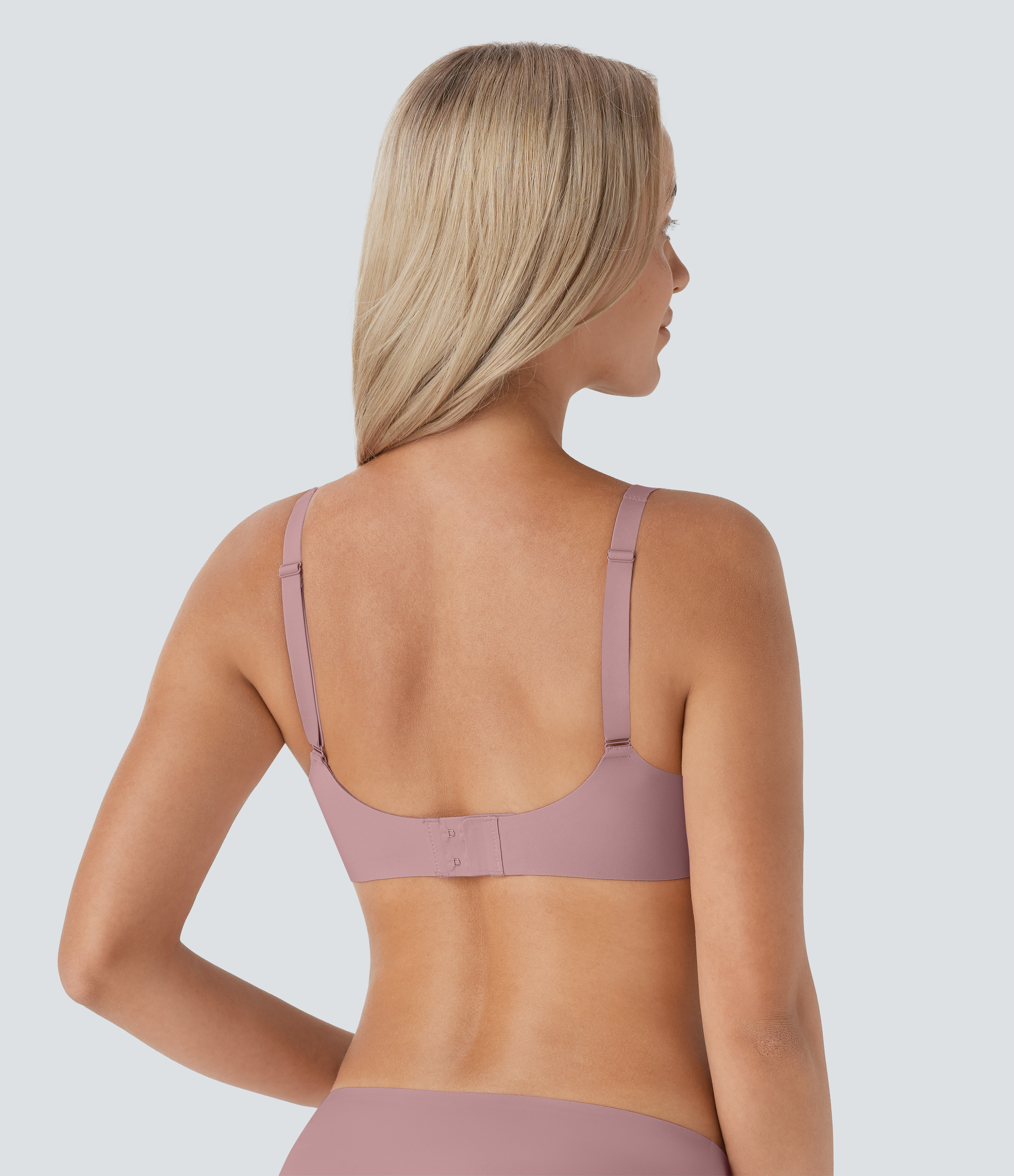 Soft Berry Sujetador deportivo sin costuras con tirantes ajustables, pequeños agujeros y agradable a la piel / 2