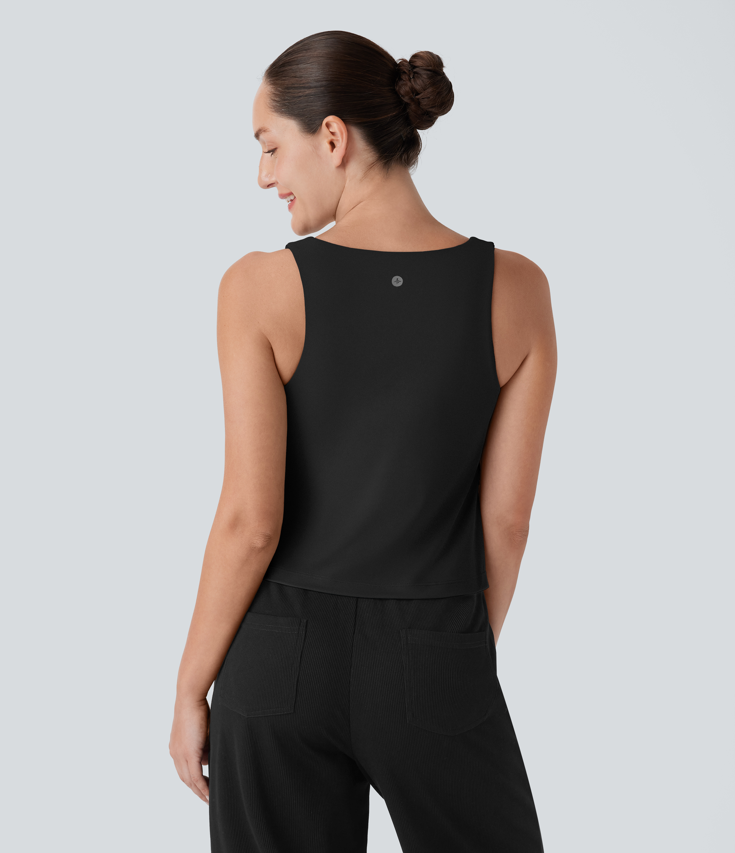 Negro Camiseta yoga Softlyzero™ Airy cuello cuadrado efecto lifting tacto fresco - UPF 50+ / 2