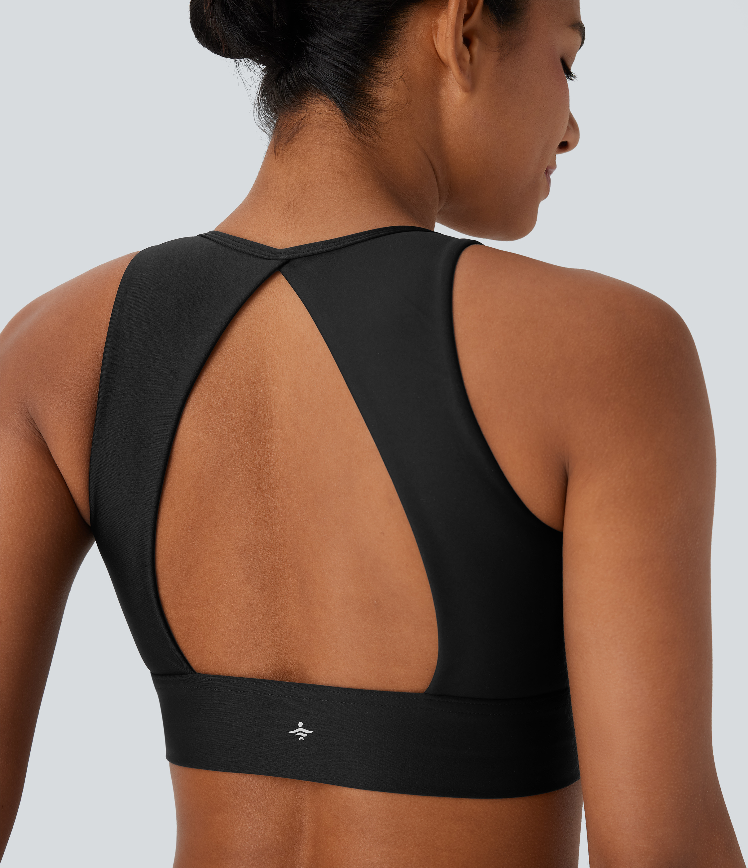 Black Sujetador deportivo para yoga de sujeción baja con acabado satinado en copas A-C / 1