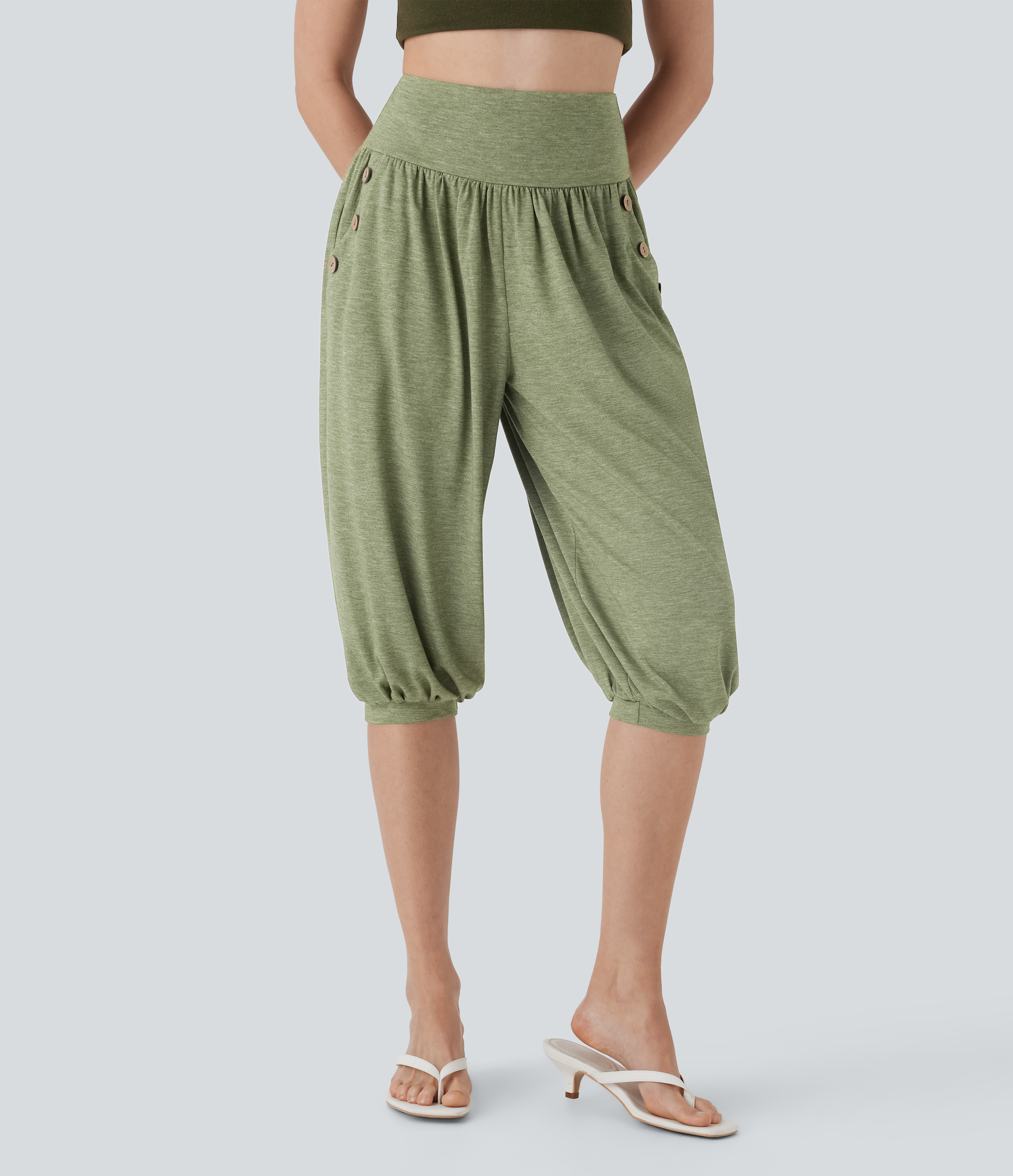 Joggers harem capri de tiro alto con bolsillos laterales