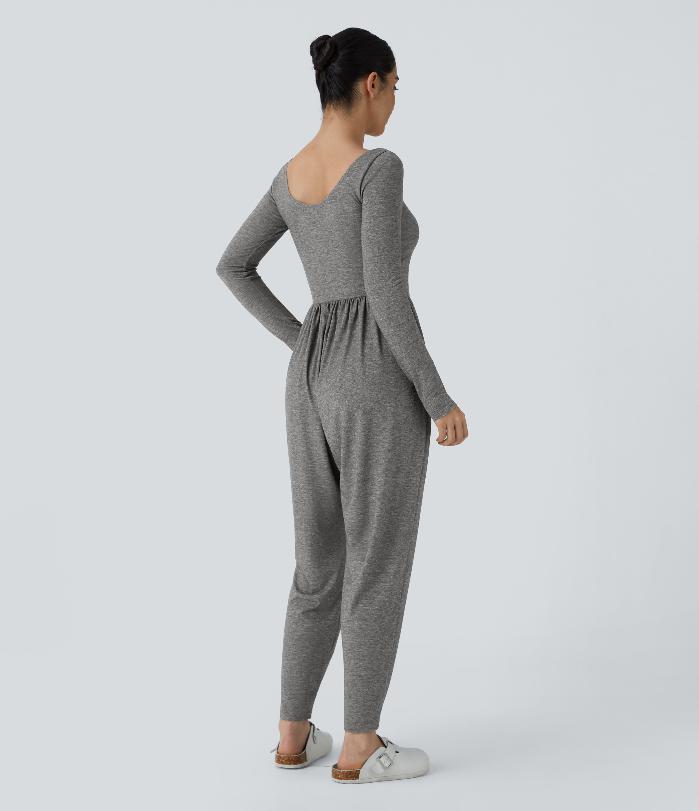 Darl Gray Floral Yarn スクープネック バックレス サイドポケット カジュアル ハーレム ジャンプスーツ / 2