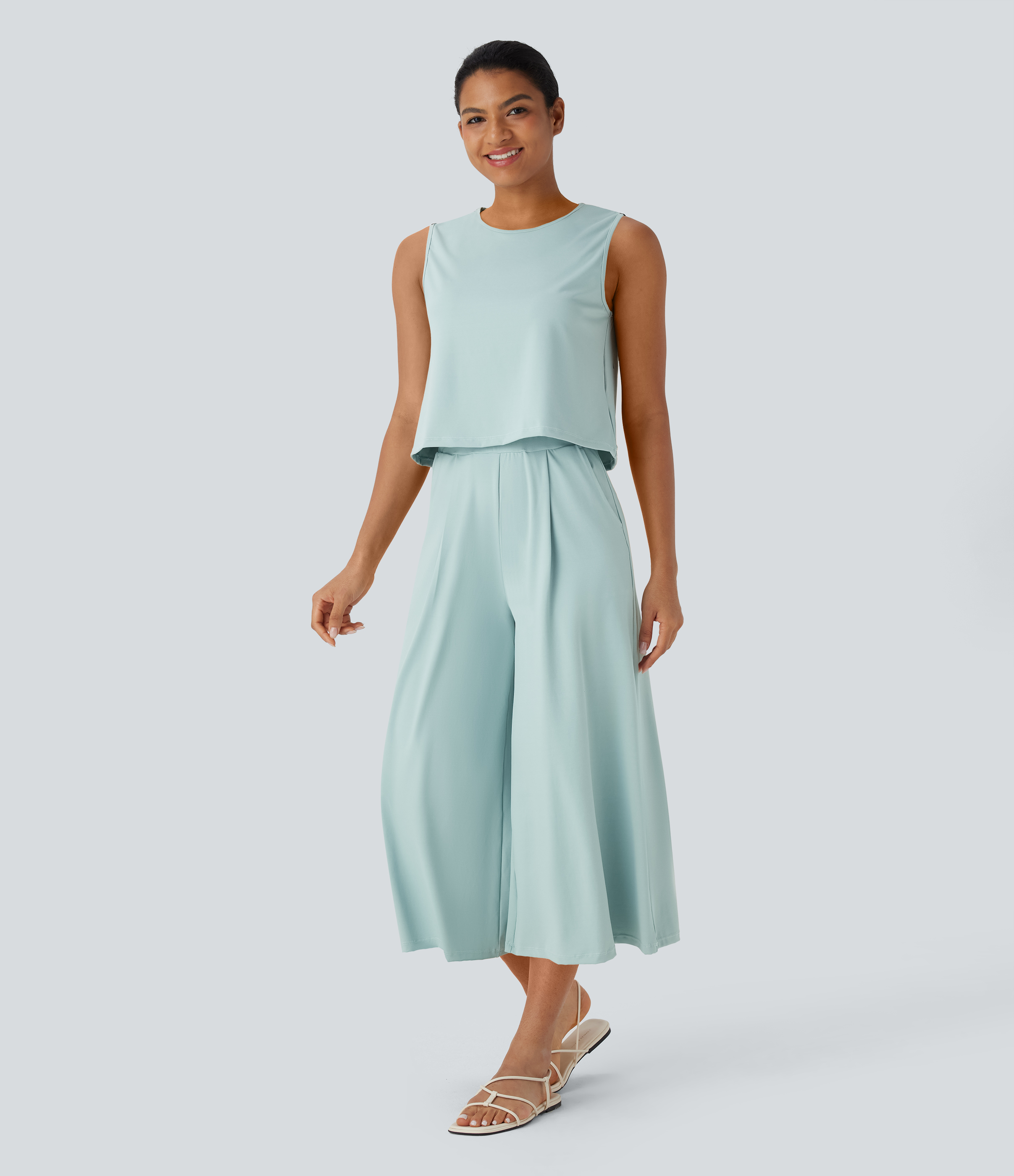 Conjunto de top sin mangas y pantalón capri ancho con bolsillos