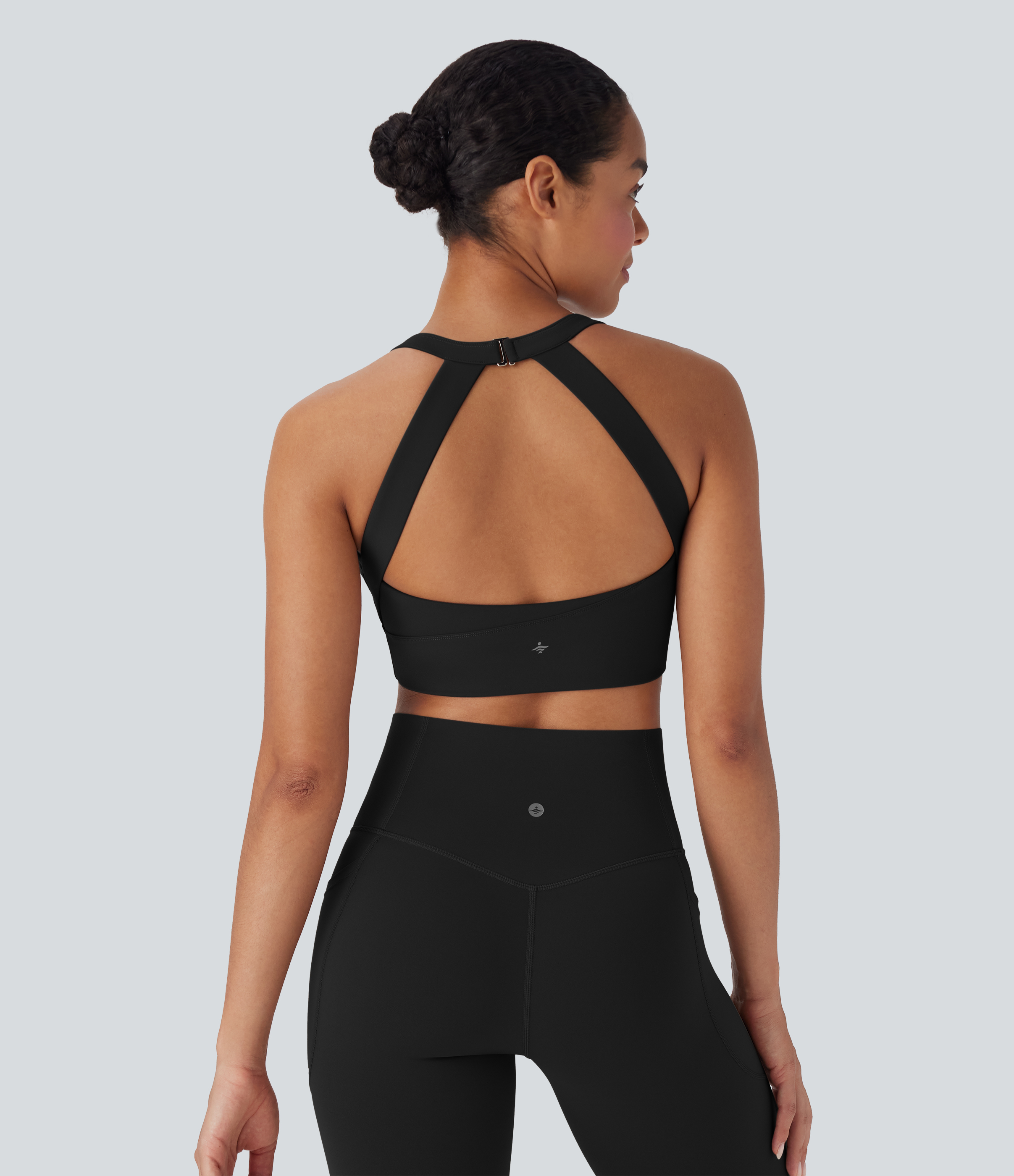 Negro Sujetador deportivo Halara UltraSculpt™ de entrenamiento con espalda abierta y sujeción media / 1