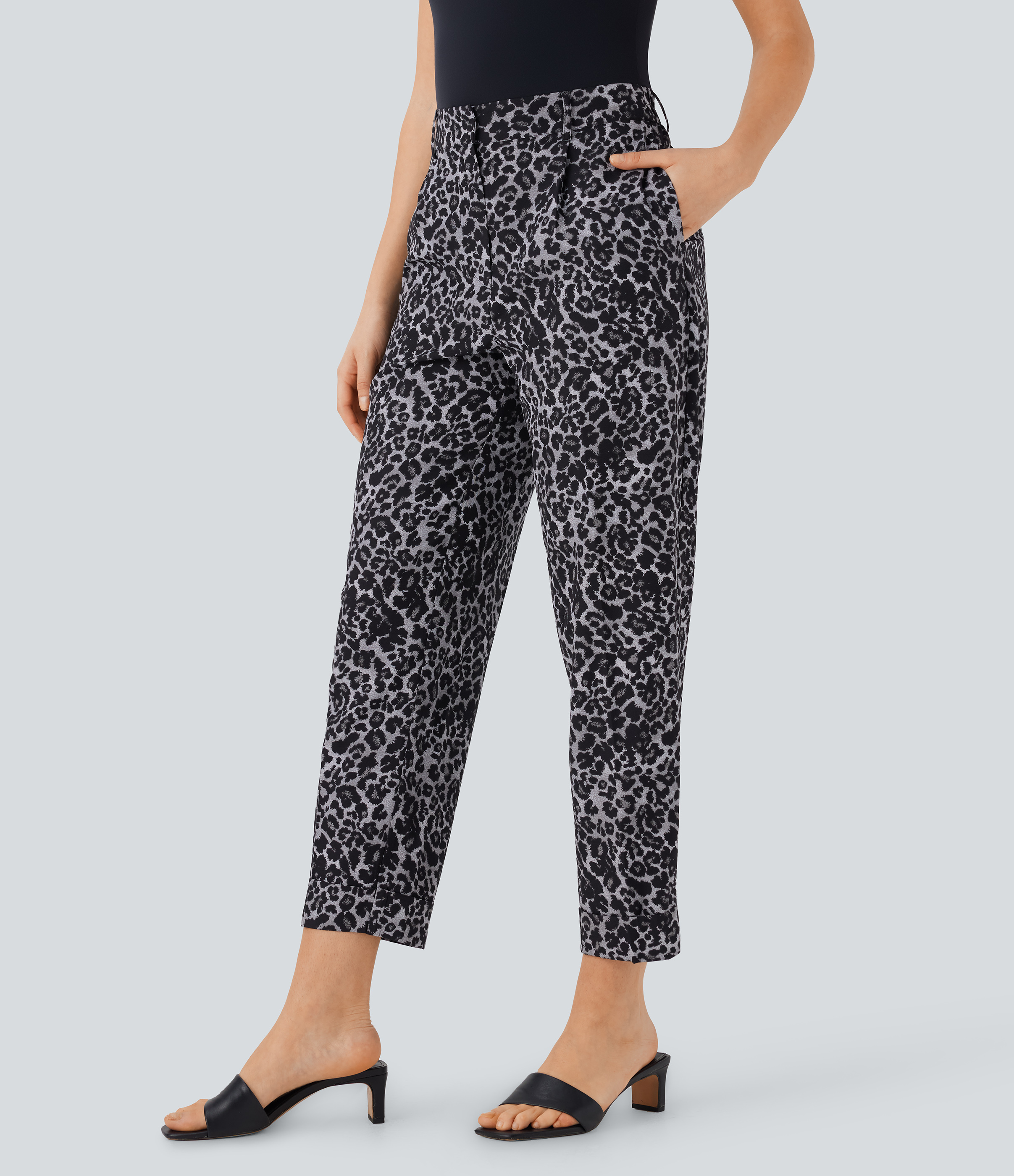 Pantalones casuales de cintura alta con estampado de leopardo y bolsillos