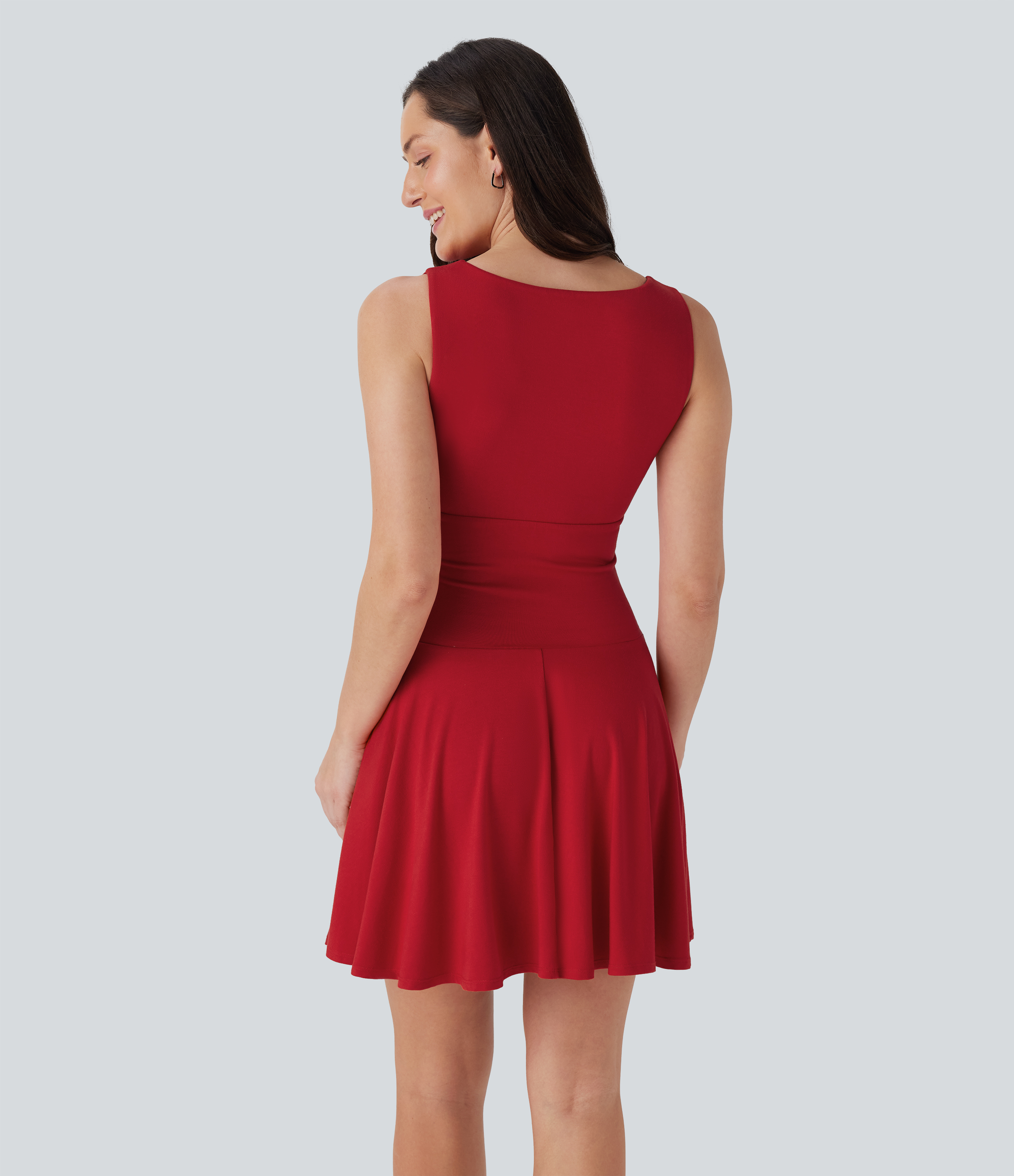 Haute Red Vestido mini fluido cuello barco sin mangas fruncido / 2