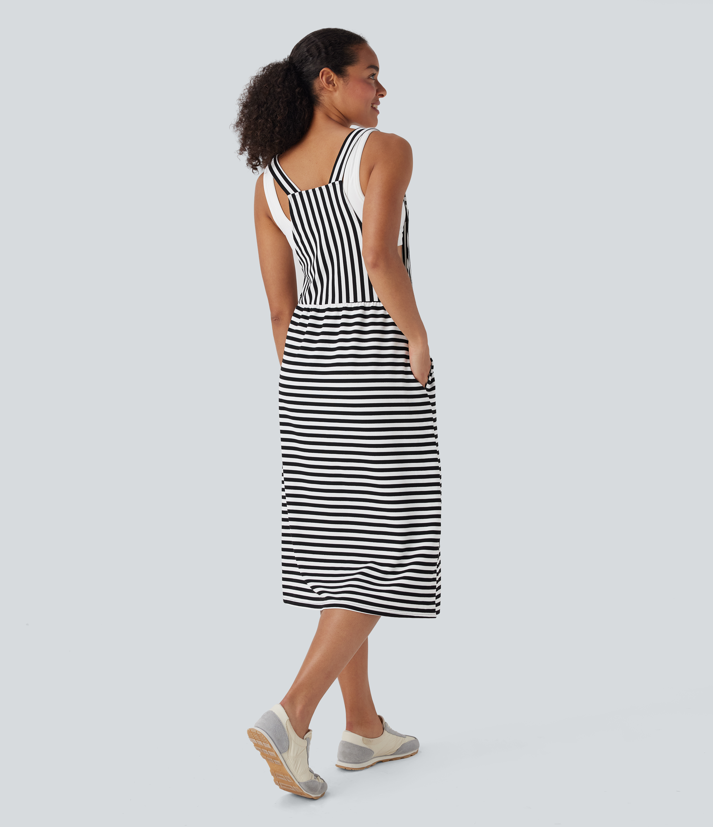 Black White Horizontal Stripe Vestido pichi tira ajustable botón múltiple bolsillo raya / 2
