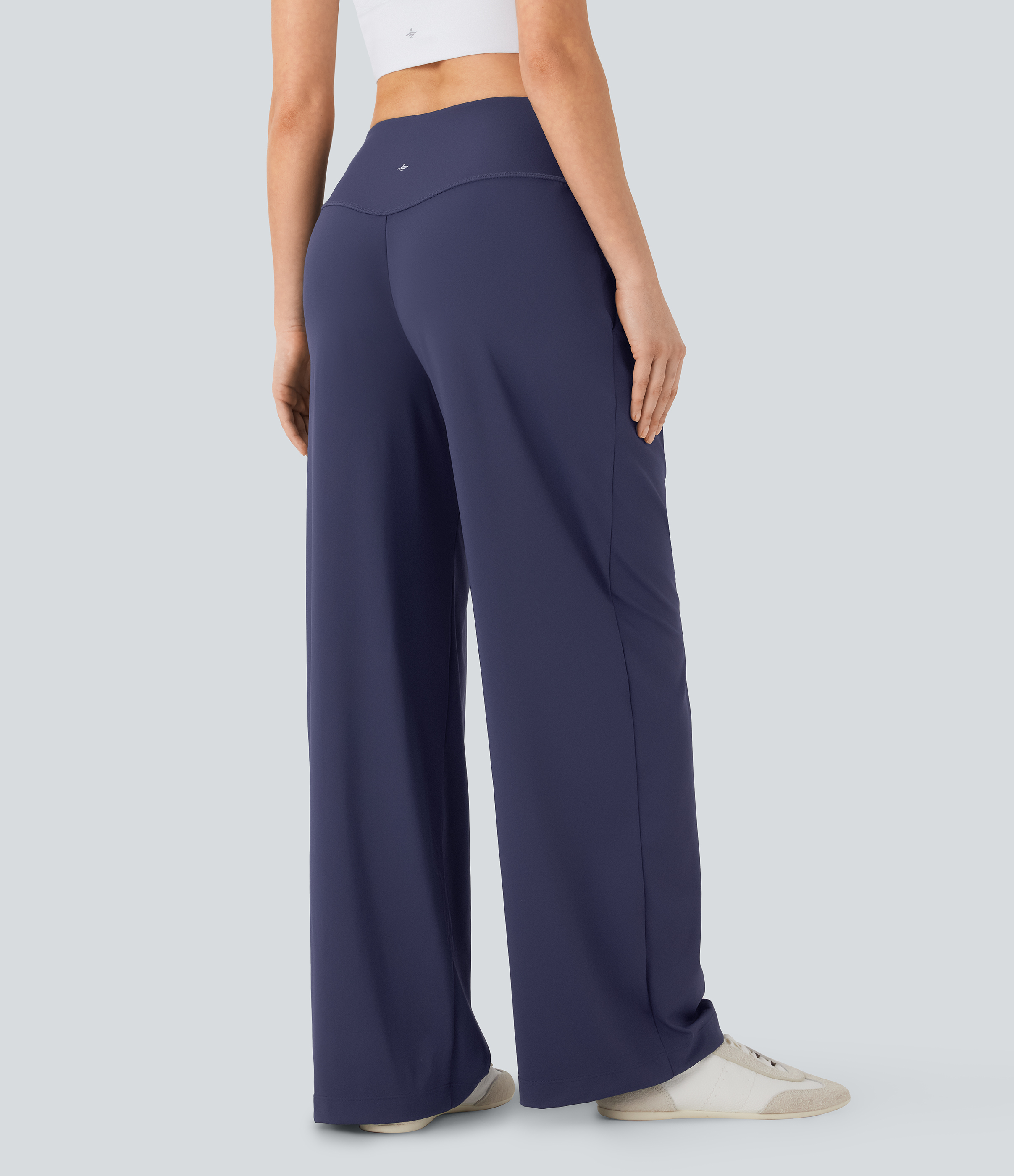 Dawn Purple SoftlyZero™ QuickDry, schnelltrocknende, hoch geschnittene, bauchformende Yoga-Hose mit geradem Bein und Taschen / 2
