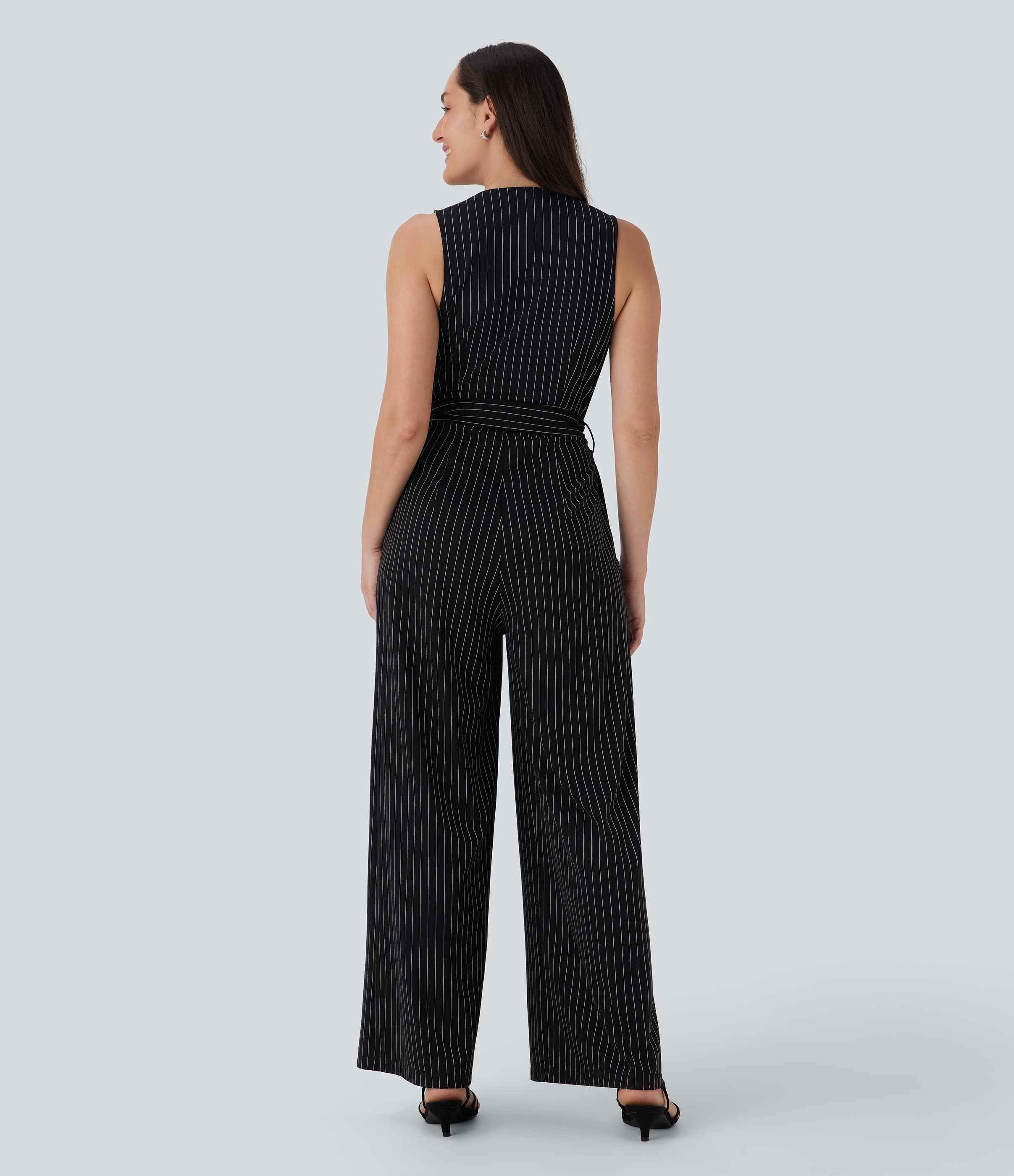 Black White Pinstripe Mono de oficina a rayas sin mangas con cuello en V, botones, cinturón, cremallera invisible de tacto fresco con bolsillos - Easy Peezy / 2