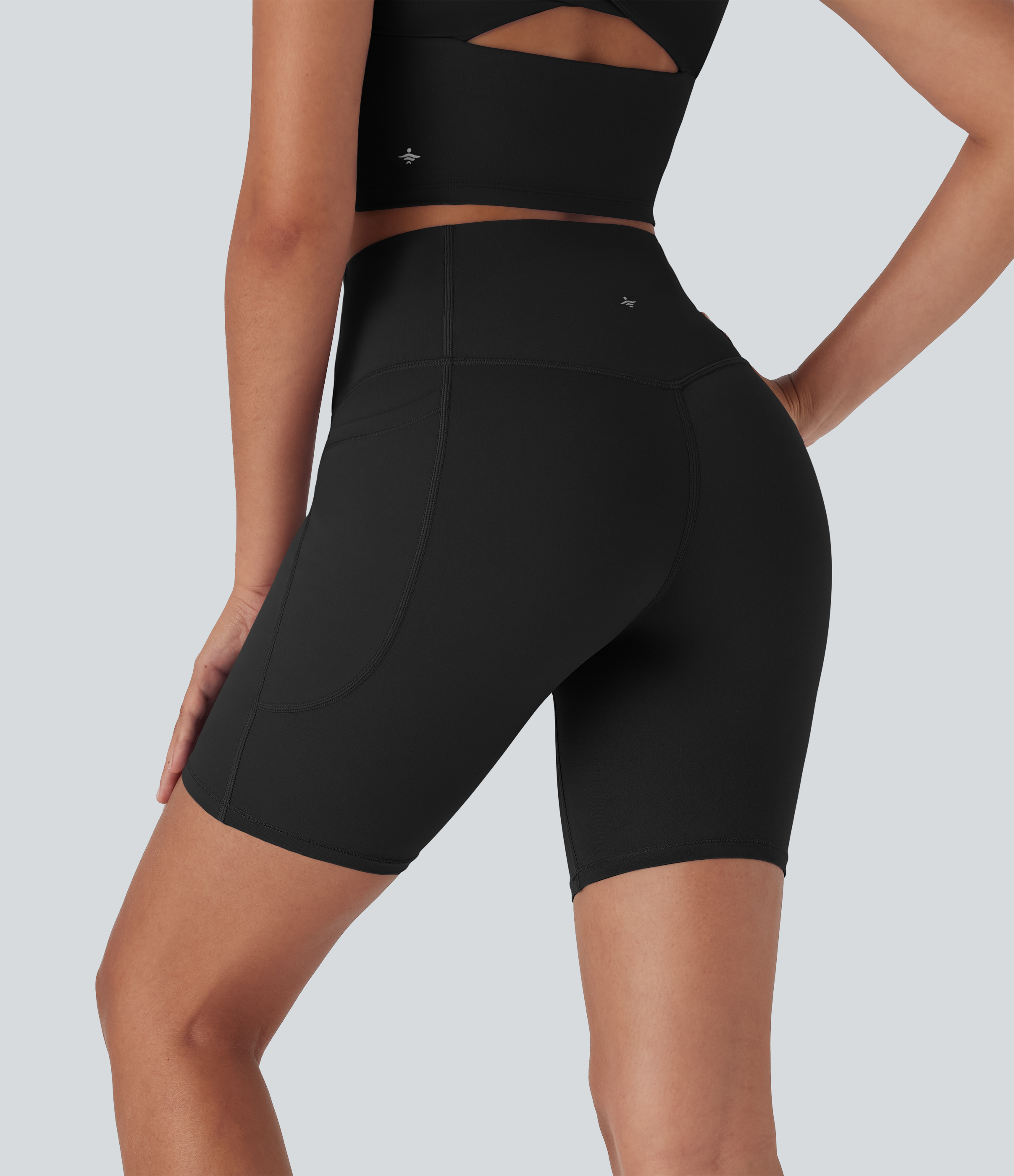 Halara UltraSculpt™ - Formende Yoga-Shorts mit hohem Bund, Seitentaschen, Bauchkontrolle und InstantCool - schnelltrocknend, UPF50+, 17,8 cm