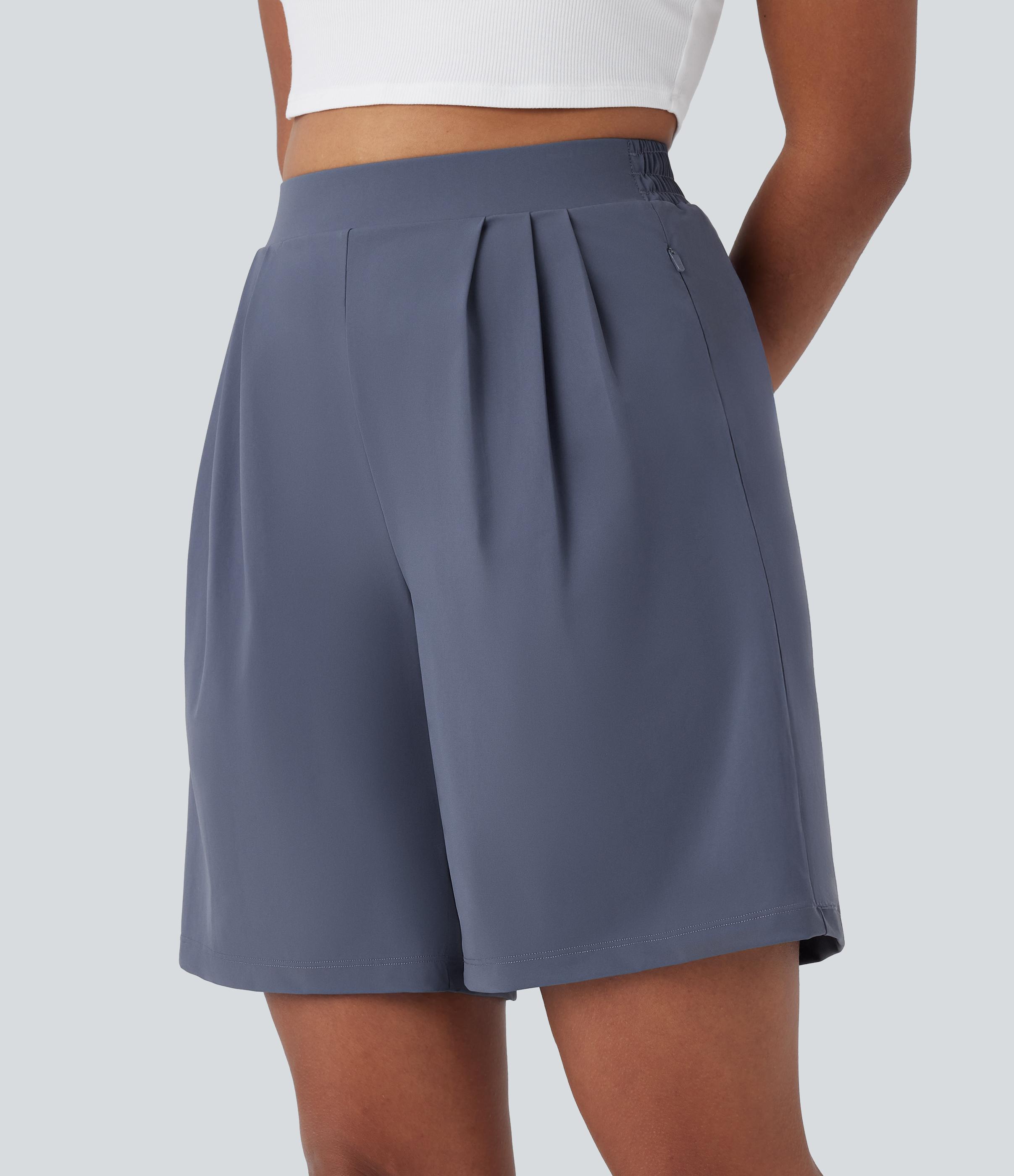 Office Bermuda shorts with side zip pocket and high waist