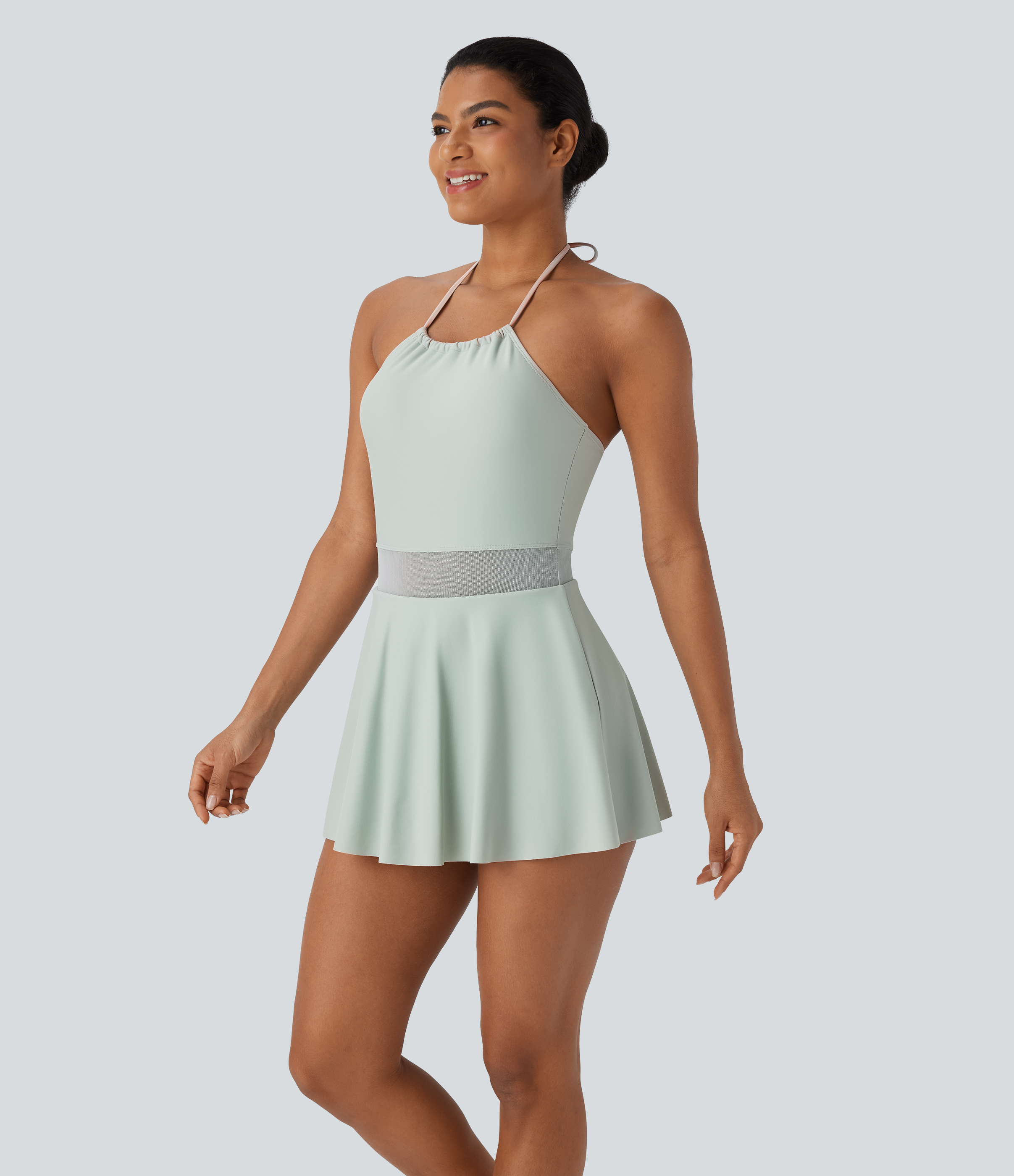 Hint of Mint Traje de baño mini 2 en 1 de una pieza con tejido en contraste, cuello halter y espalda descubierta / 2