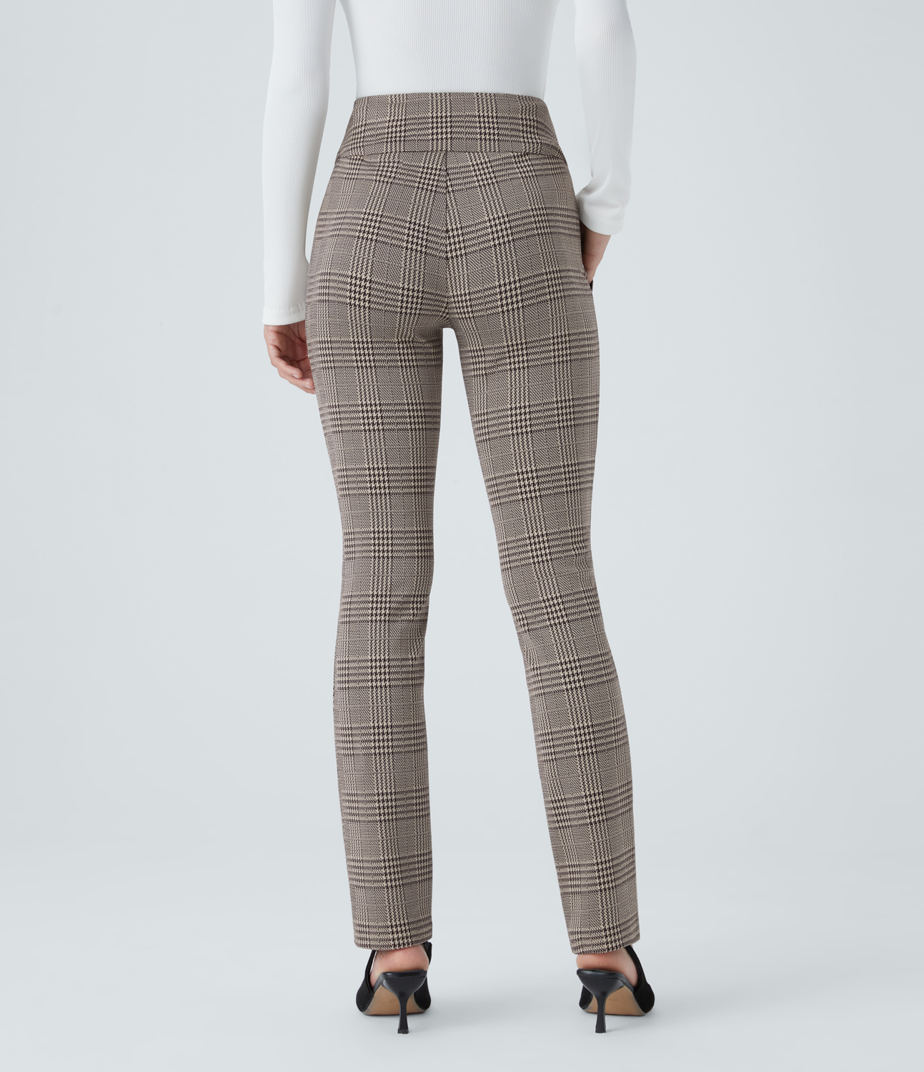Brown Houndstooth Plaid Halara Flex™ fitted fabric pants with a high waist, decorative button, side pocket, and houndstooth pattern / 2