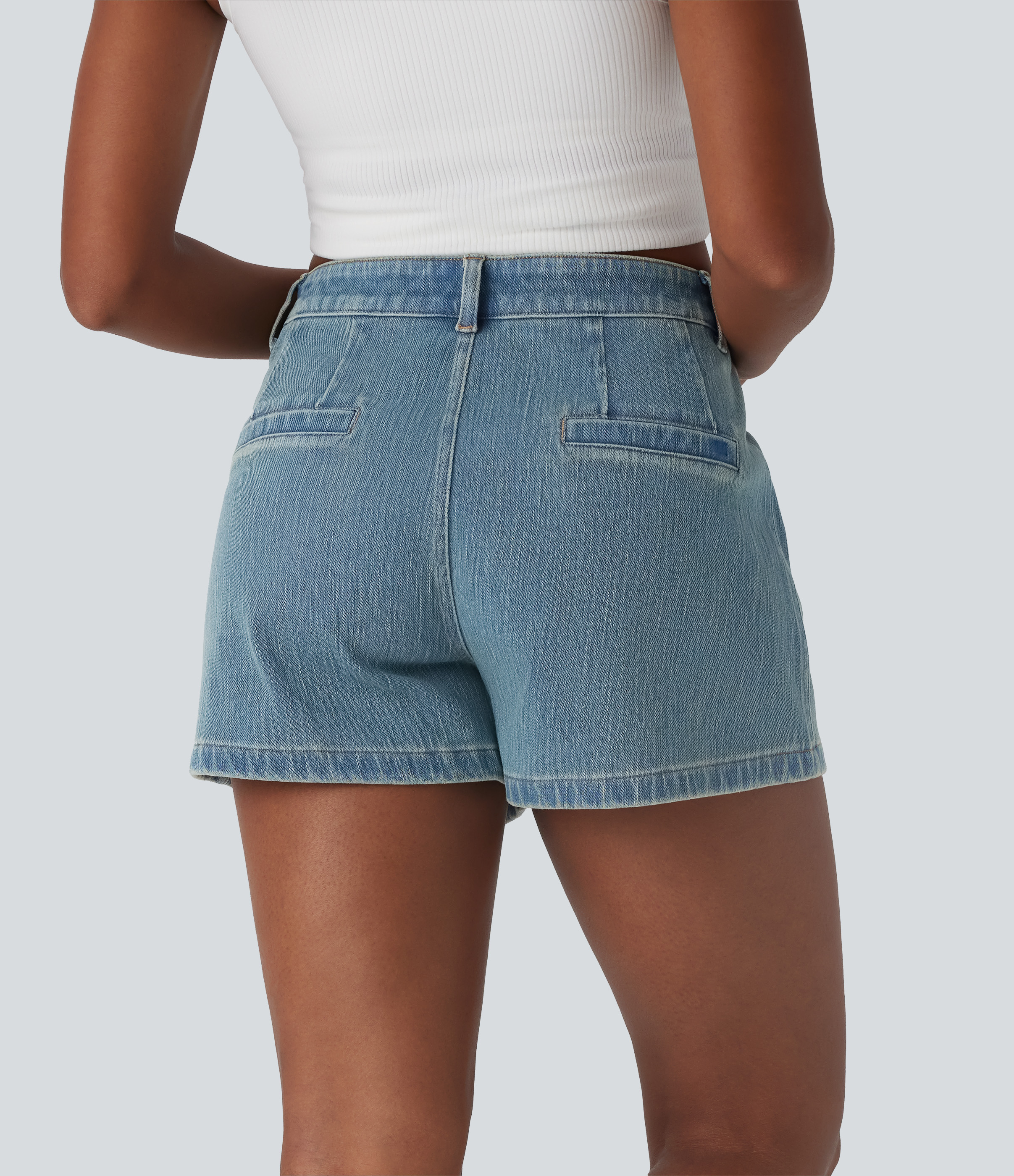 Cloud Blue Denim Shorts Halara Flex™ Denim elástico de tiro medio desgastados con cremallera y botones con bolsillo frontal y lazo en longitud 7.5cm  / 2