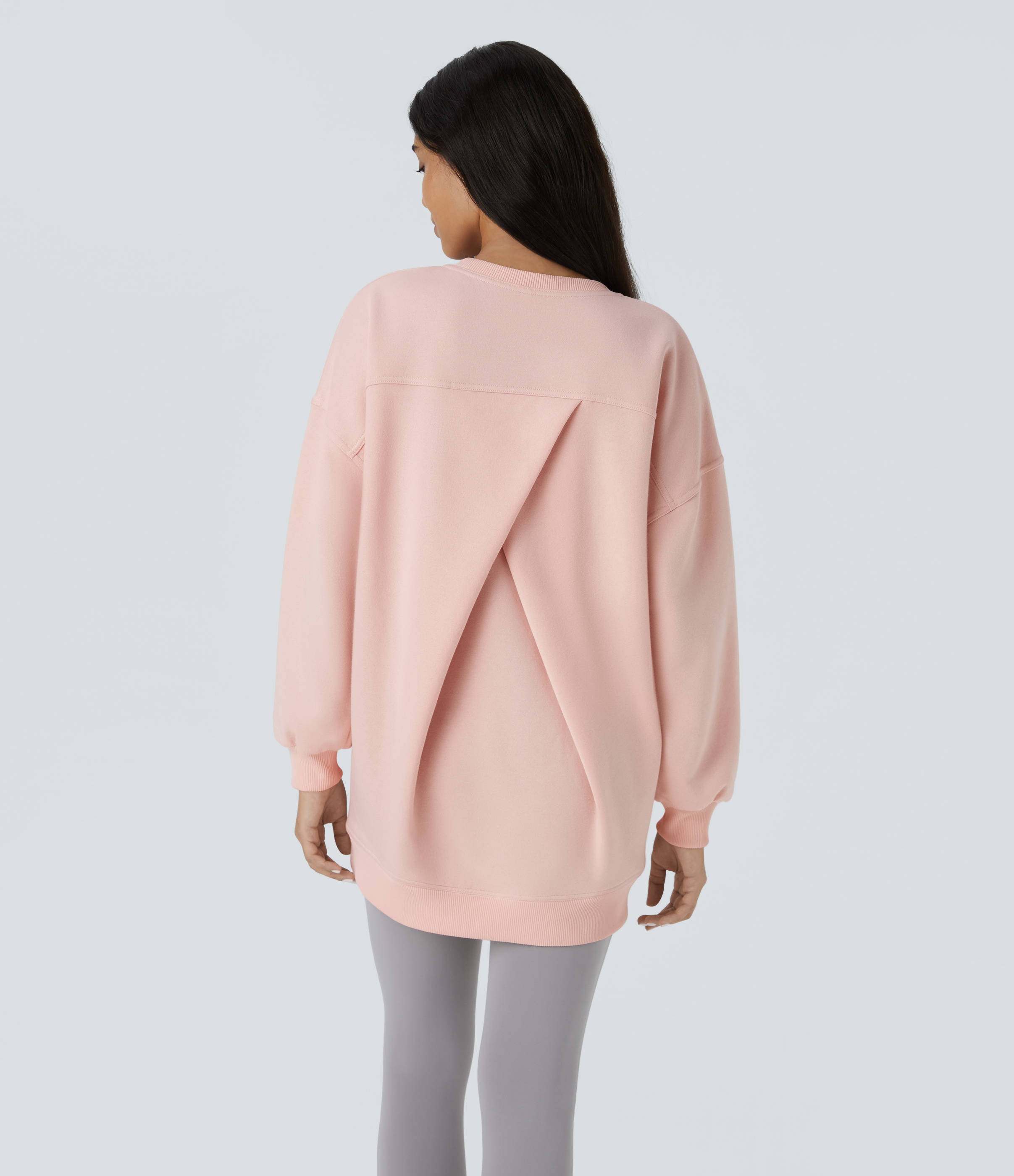 Round neck, long sleeves, side pockets, oversized fleece casual sweatshirt