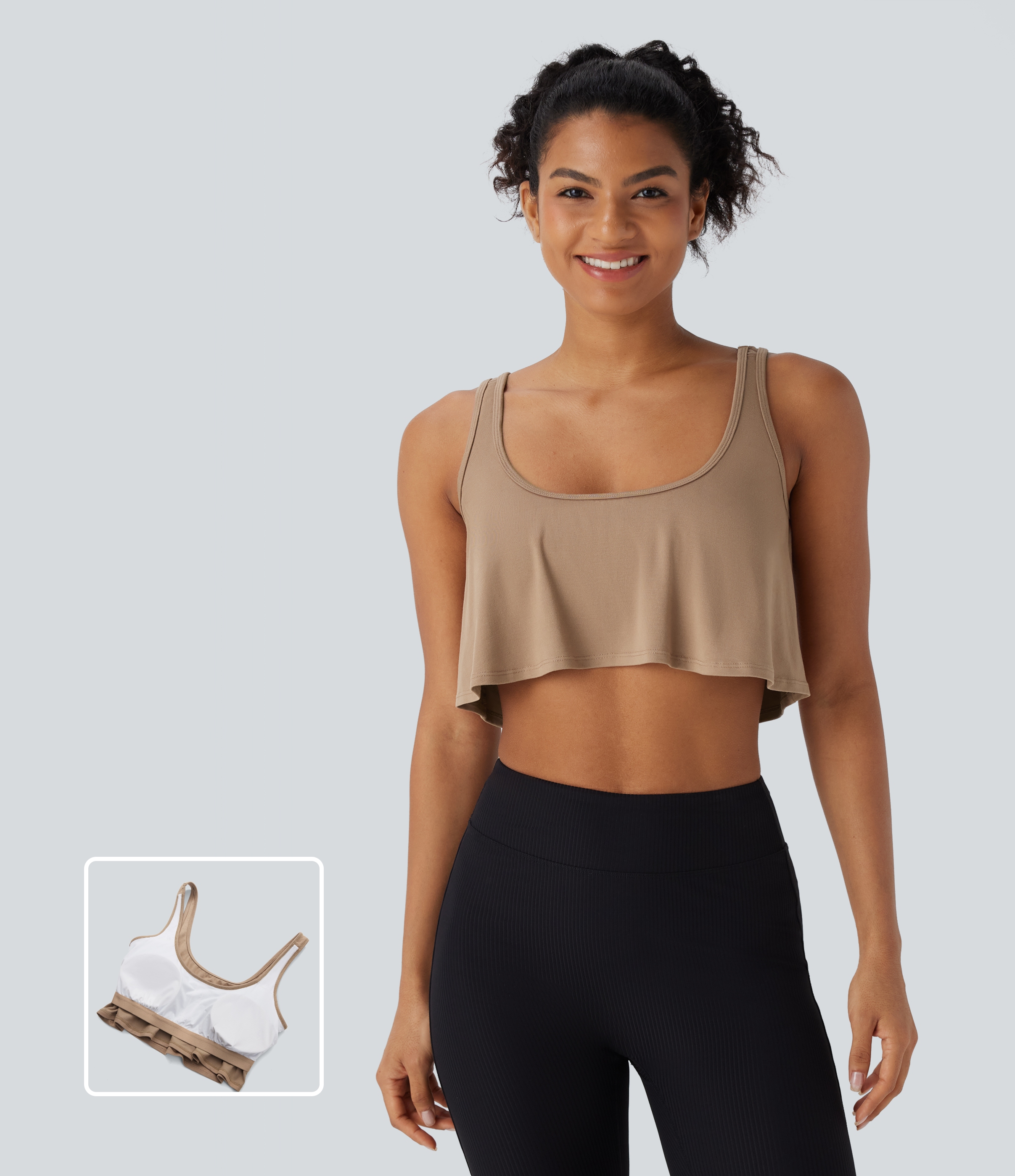 Praline Top de yoga corto drapeado con espalda descubierta y cuello en U / 1