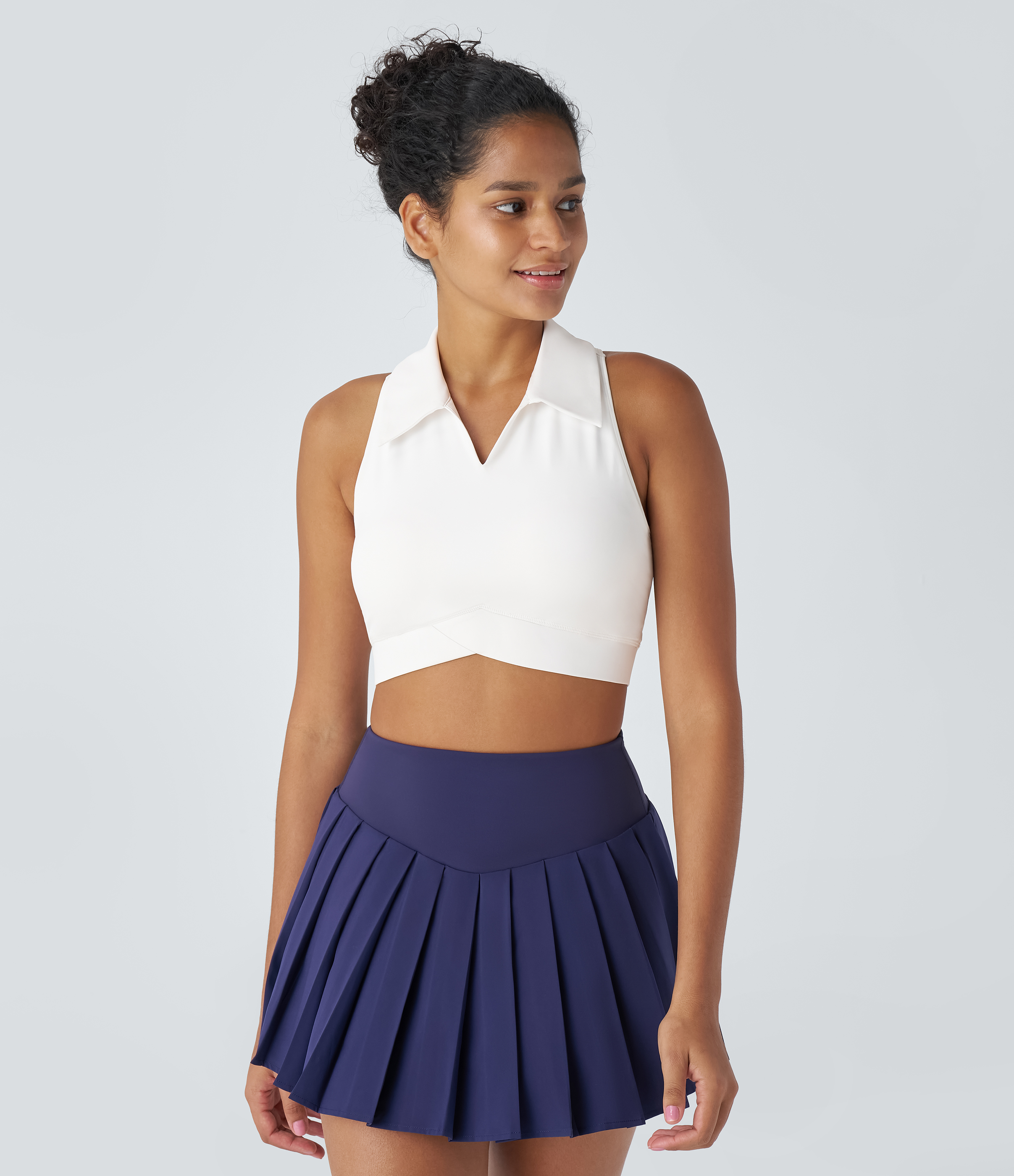 Halara – Softlyzero™ QuickDry – Kurzes, rückenfreies Tennis-Tanktop mit Polokragen, V-Ausschnitt und Racerback – Weiß – L