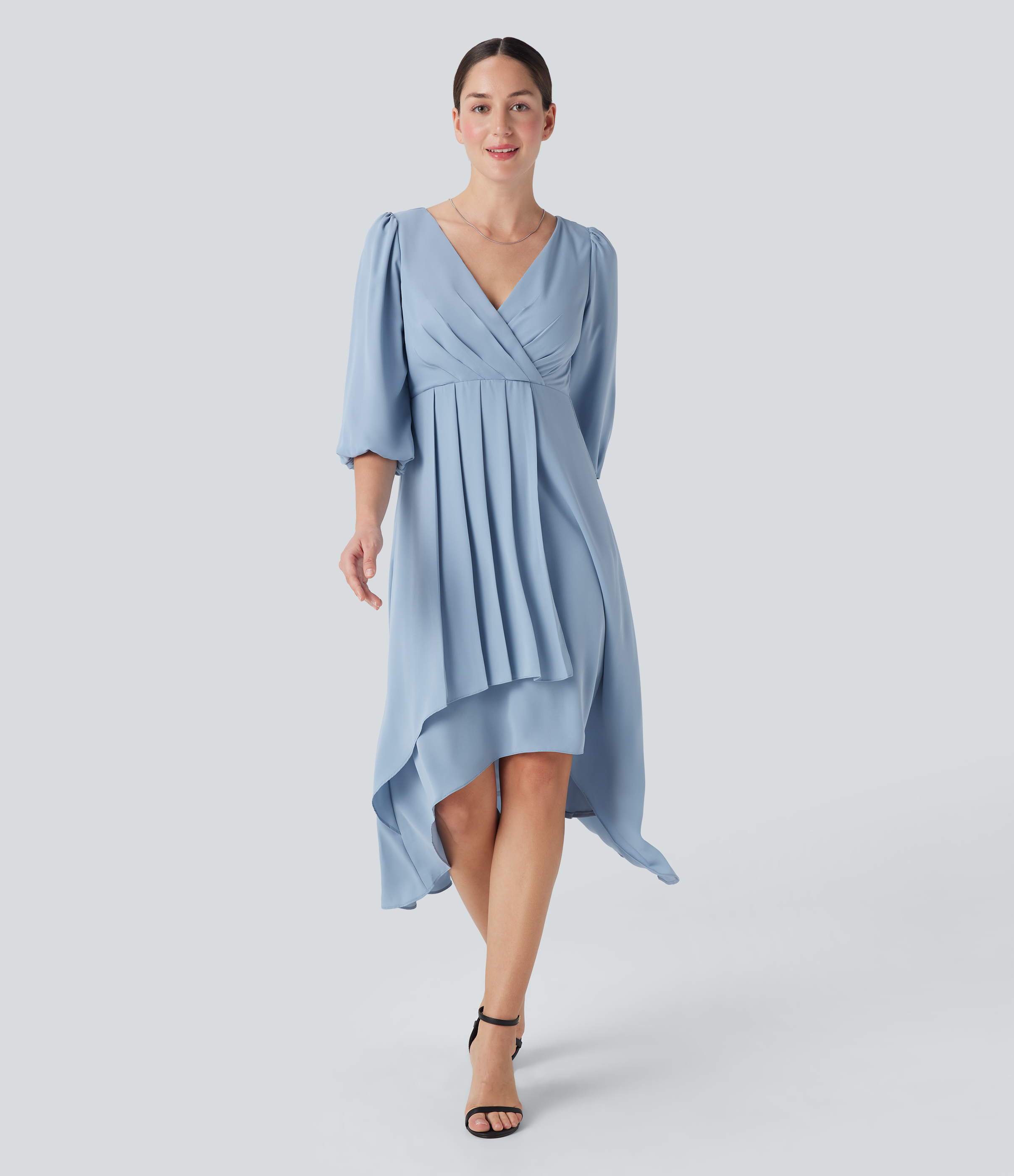 Plissiertes Freizeit-Midikleid mit V-Ausschnitt, 3/4-Ärmeln und High-Low-Design