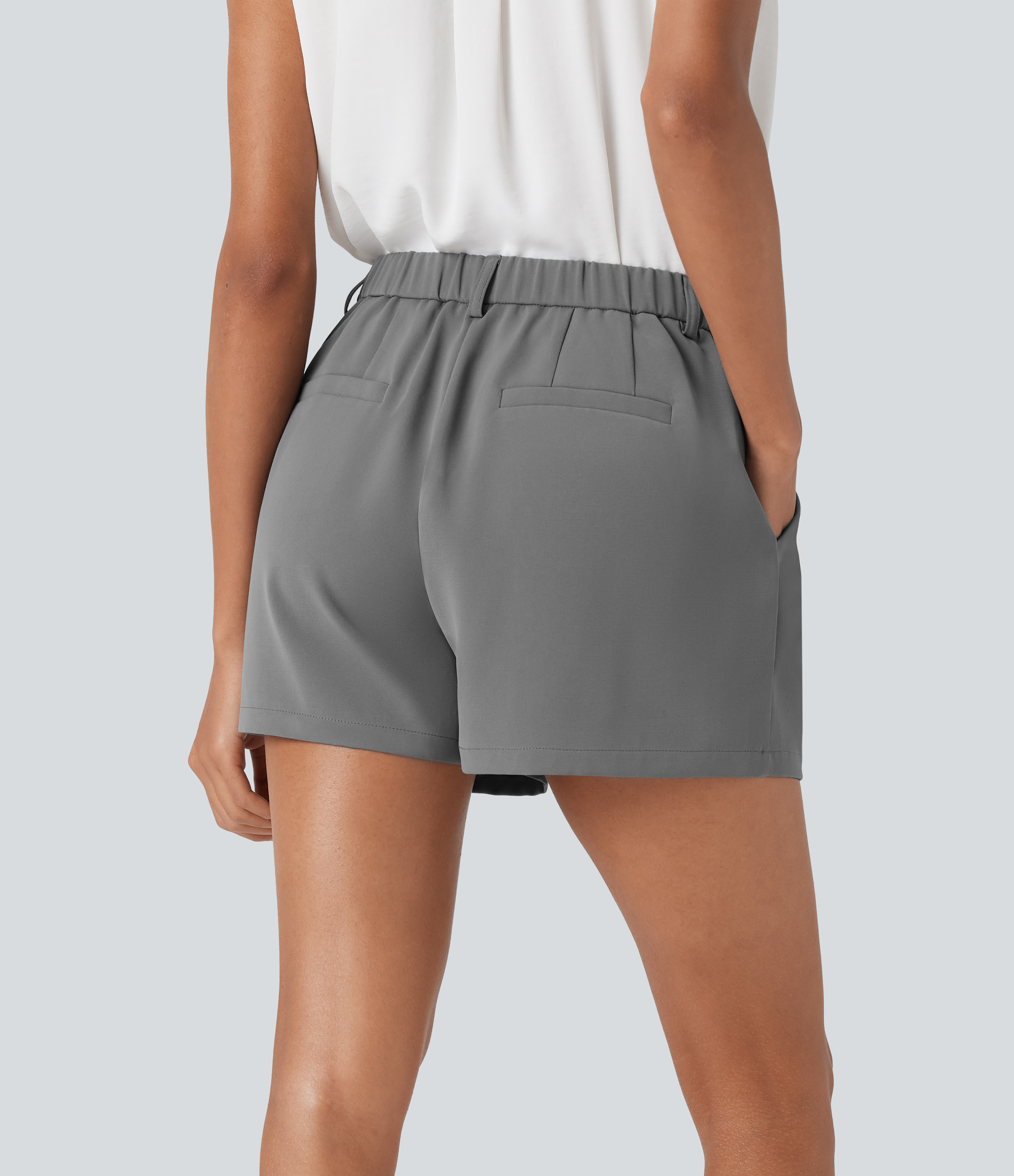 Mockingbird Work shorts with a mid-rise waistband and side pockets / 2