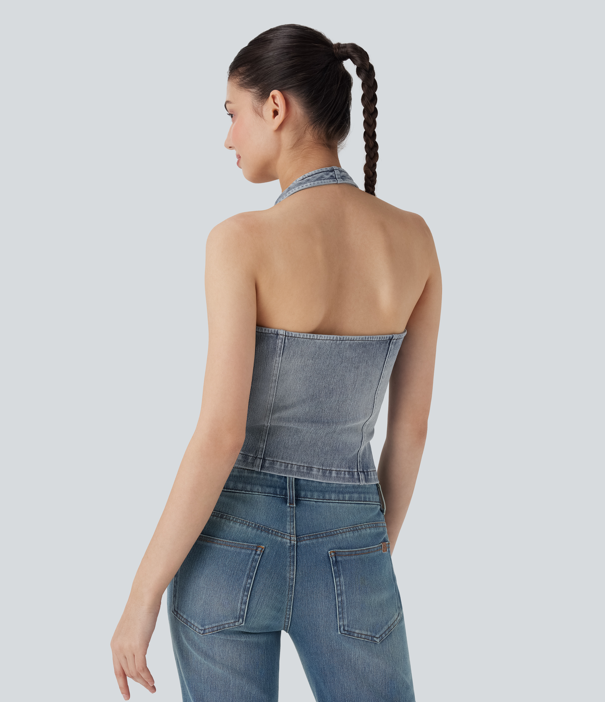 Light Azure Blue Denim Camiseta sin mangas Halara Flex™ Denim mezclilla elástica estilo lavado con cremallera y cuello halter sin espalda / 2