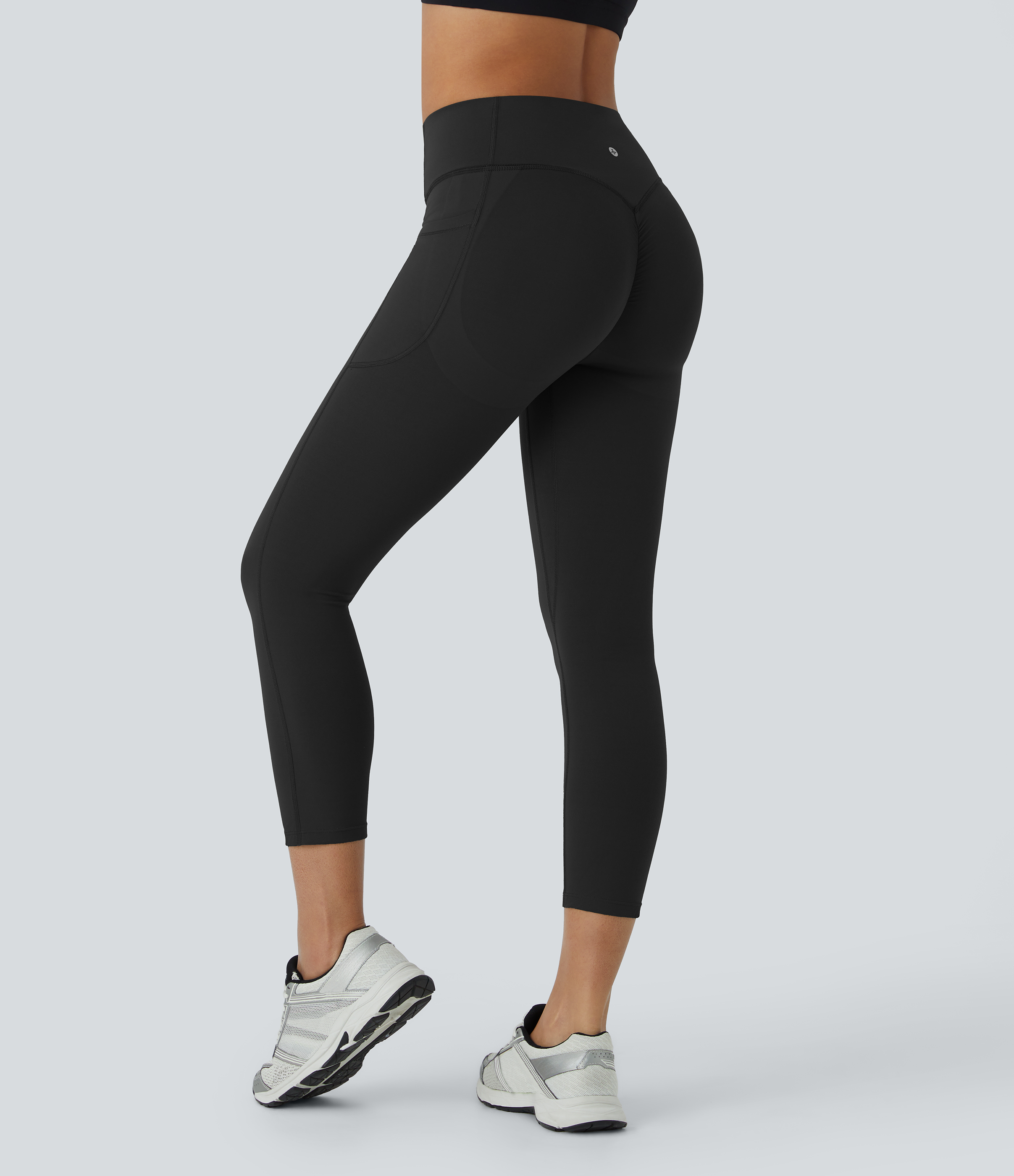 Halara UltraSculpt™ High Waisted Scrunch Butt Lifting Tummy Control Pocket Shaping Capri Training Leggings