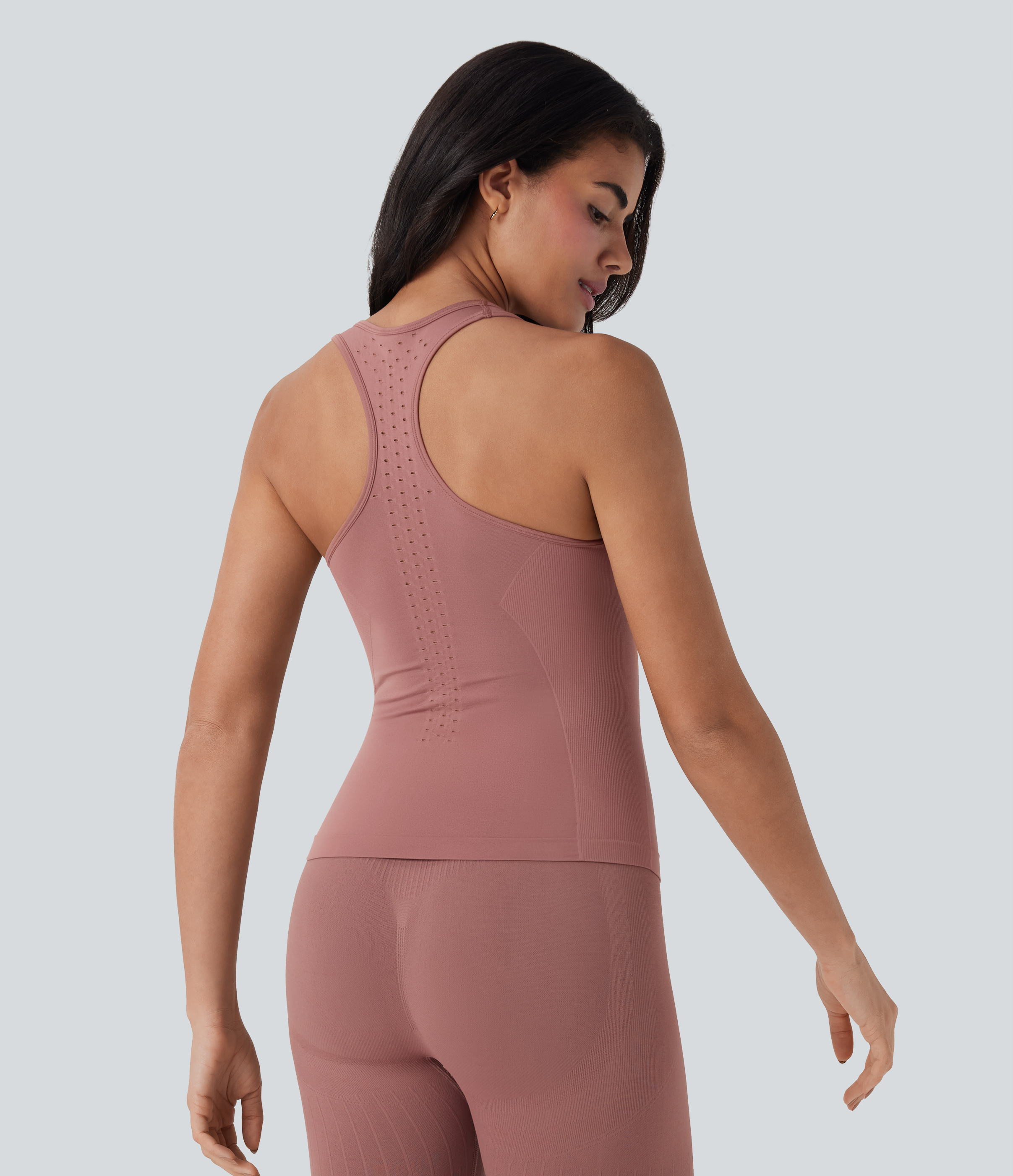 Dusty Rose Camiseta de yoga sin mangas con espalda cruzada y cortes / 1