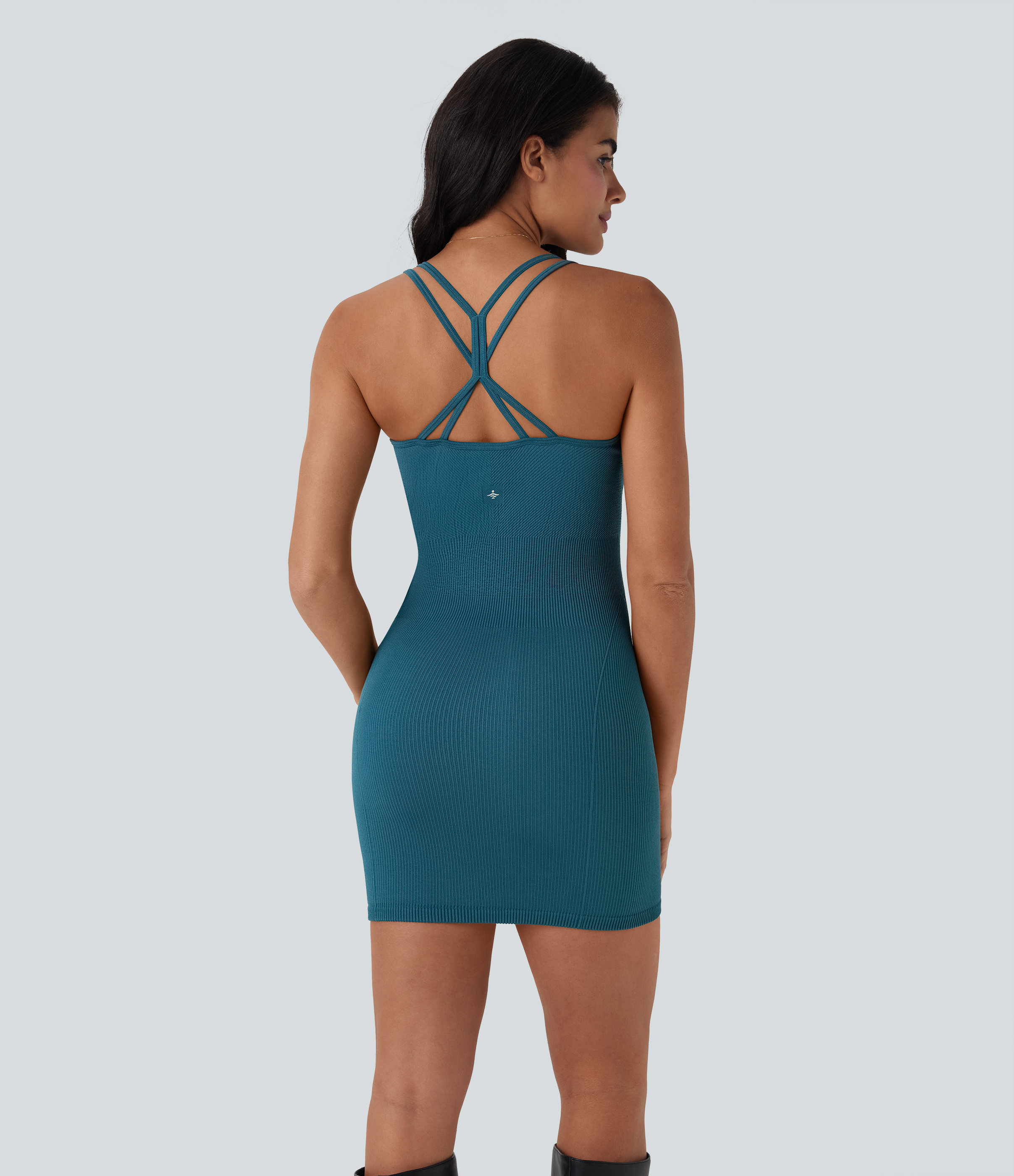 Corsair Vestido mini casual ajustado con espalda descubierta y entrecruzada / 1