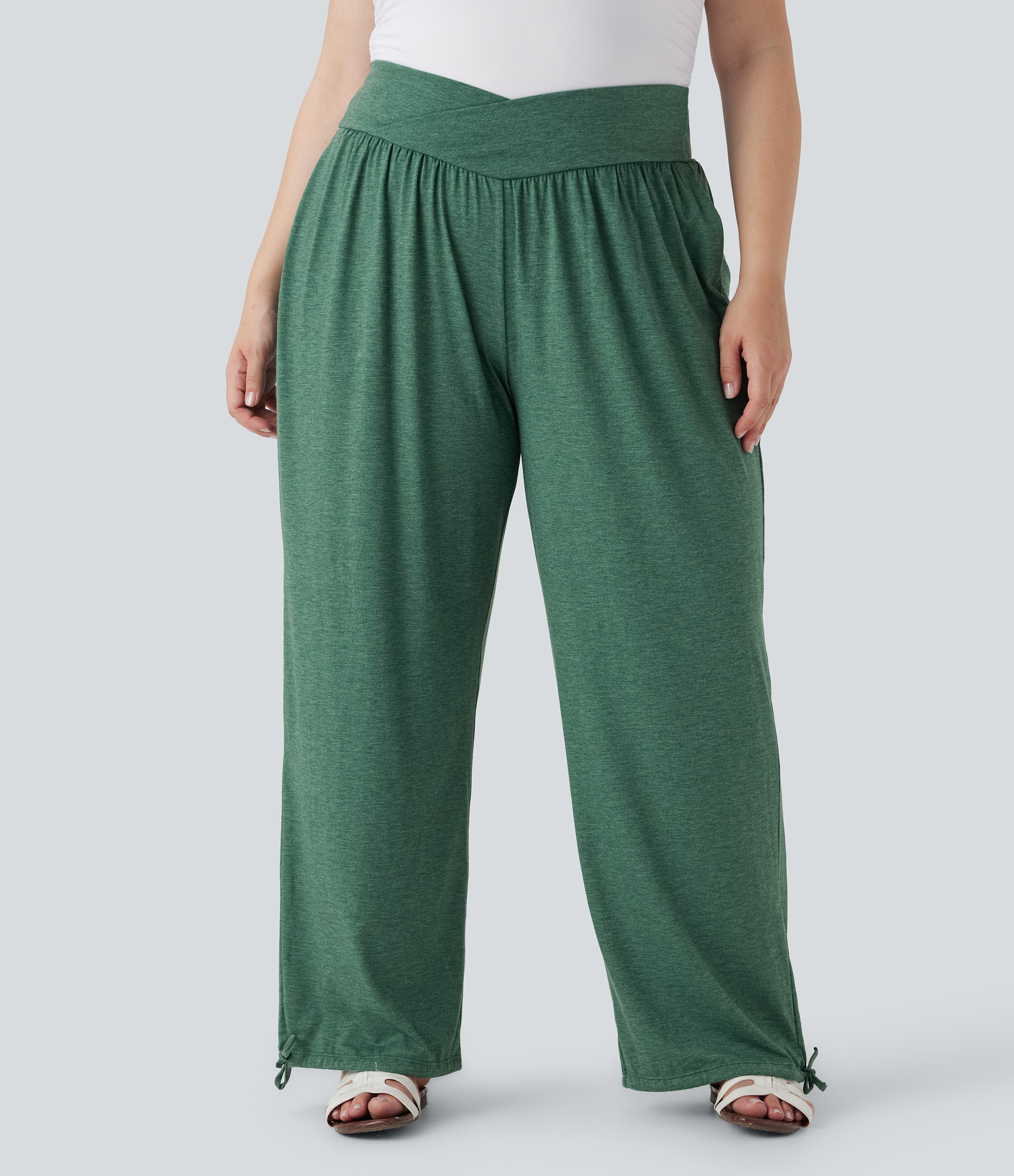 Emerald Floral Yarn Joggers décontractés grande taille, taille haute croisée, à cordon et avec poches / 2