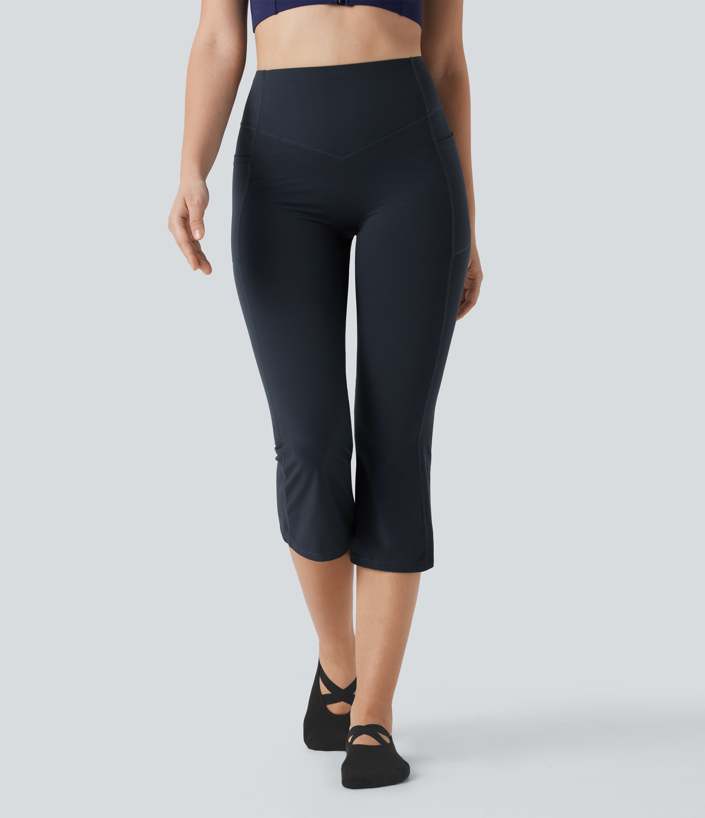 Carbon Halara UltraSculpt™ leggings capri taille haute pour yoga — maintien abdominal, effet lifting des fesses, fronces, coupe bootcut, avec poches / 2