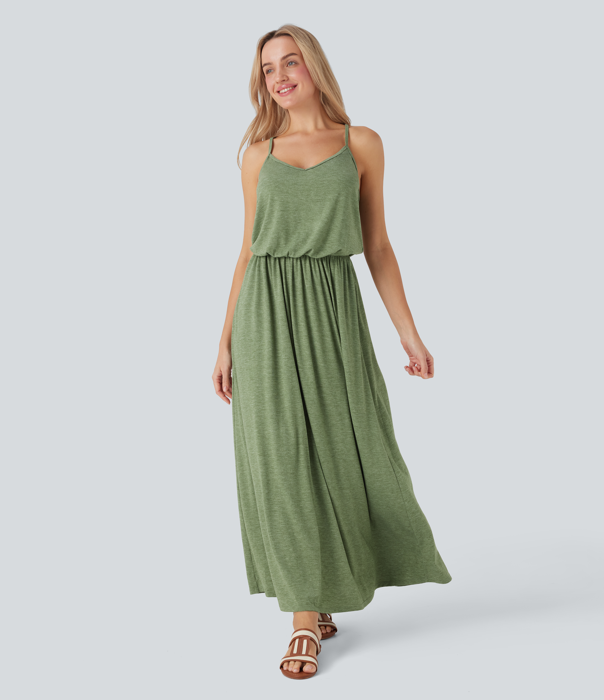 Robe longue fluide type nuisette à bretelles ajustables avec poches