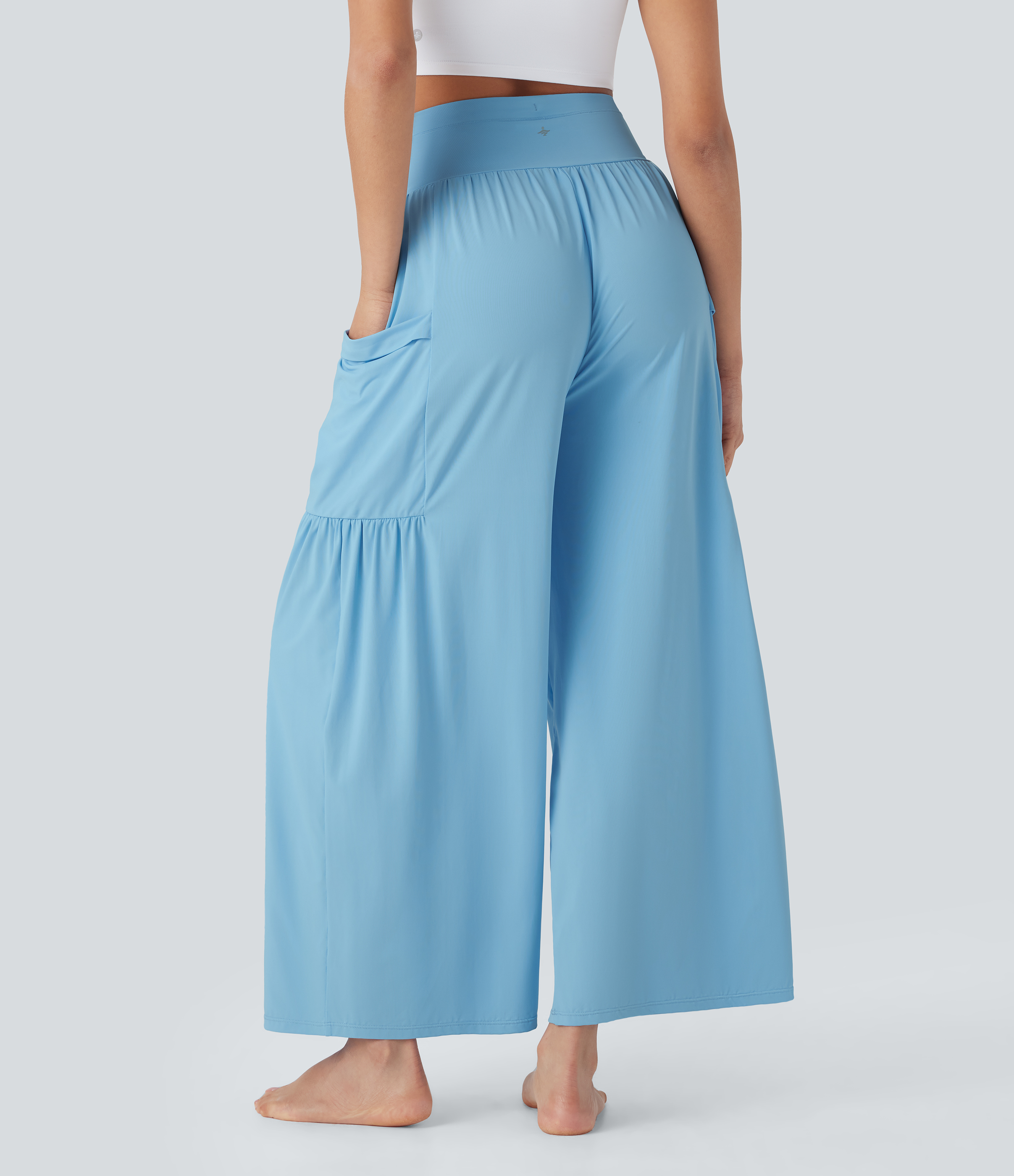 Sky Blue Pantalón yoga SoCinched tiro alto control abdomen cordón pierna ancha tacto fresco bolsillo lateral - UPF50+ / 2