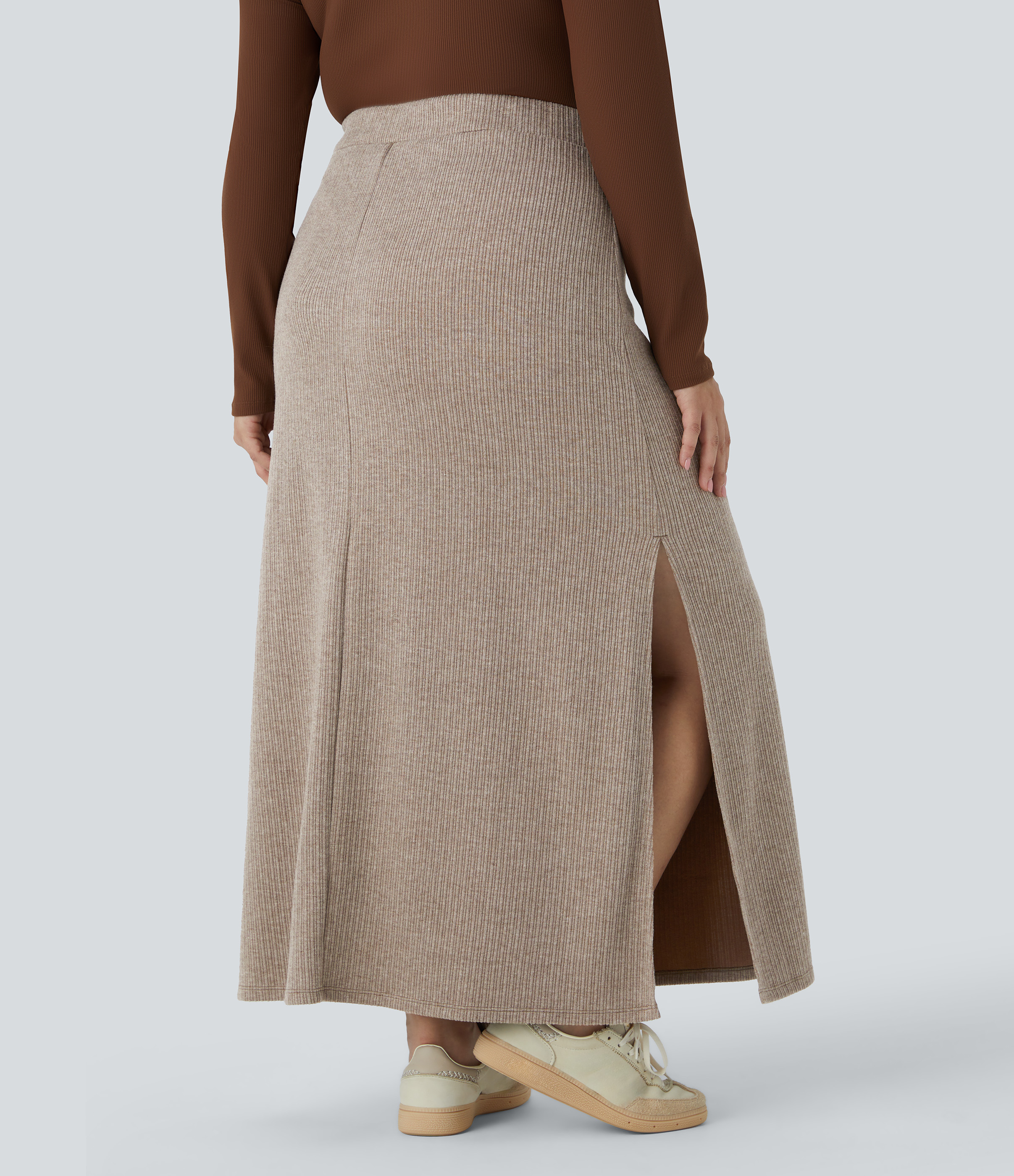 Mocha Meringue Robe maxi côtelée, taille haute et coupe en A, pour les femmes qui préfèrent une coupe décontractée et ample. / 2