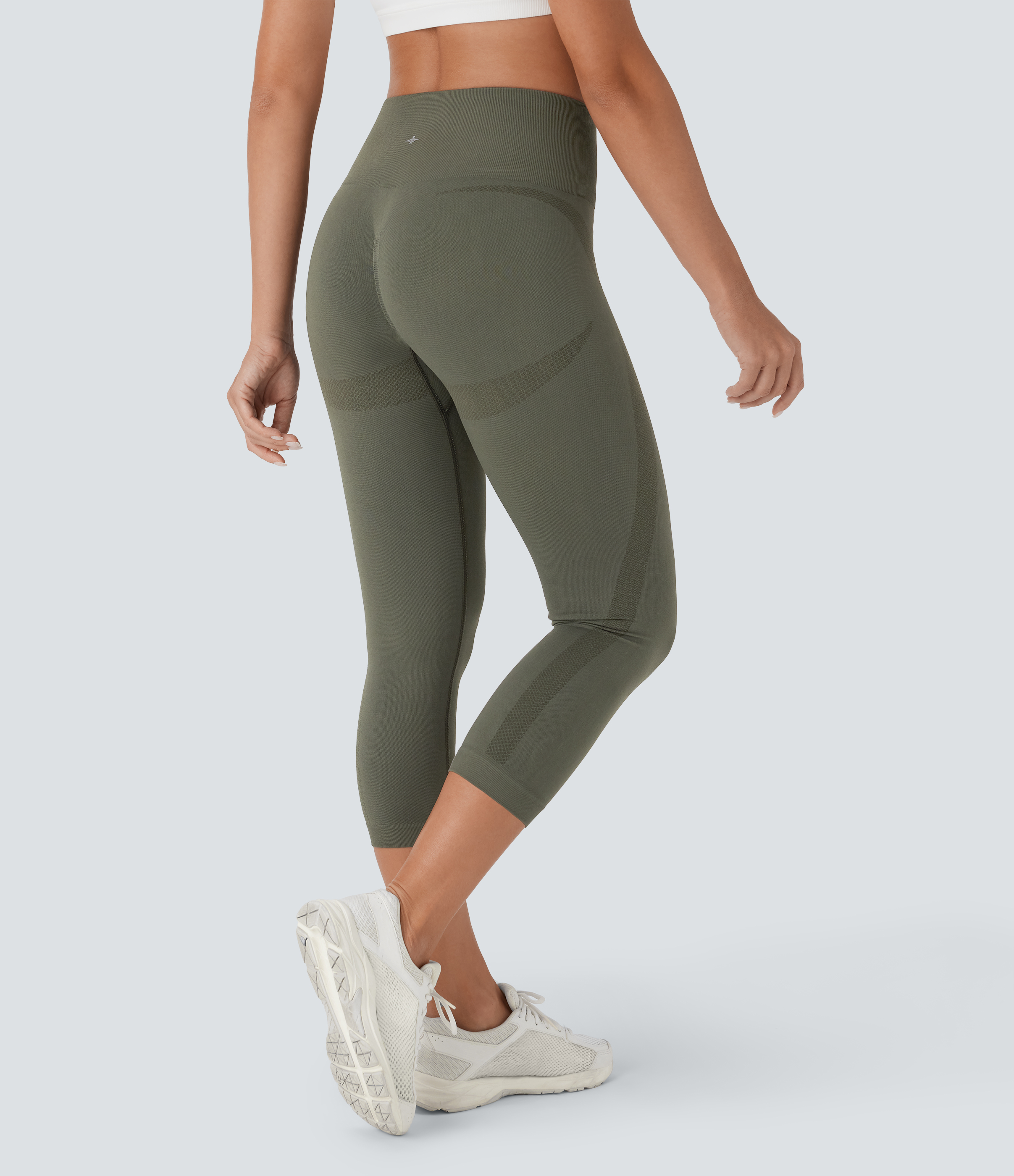 Forest Night Leggings de yoga capri fruncidos de tiro alto fluidos sin costuras / 2