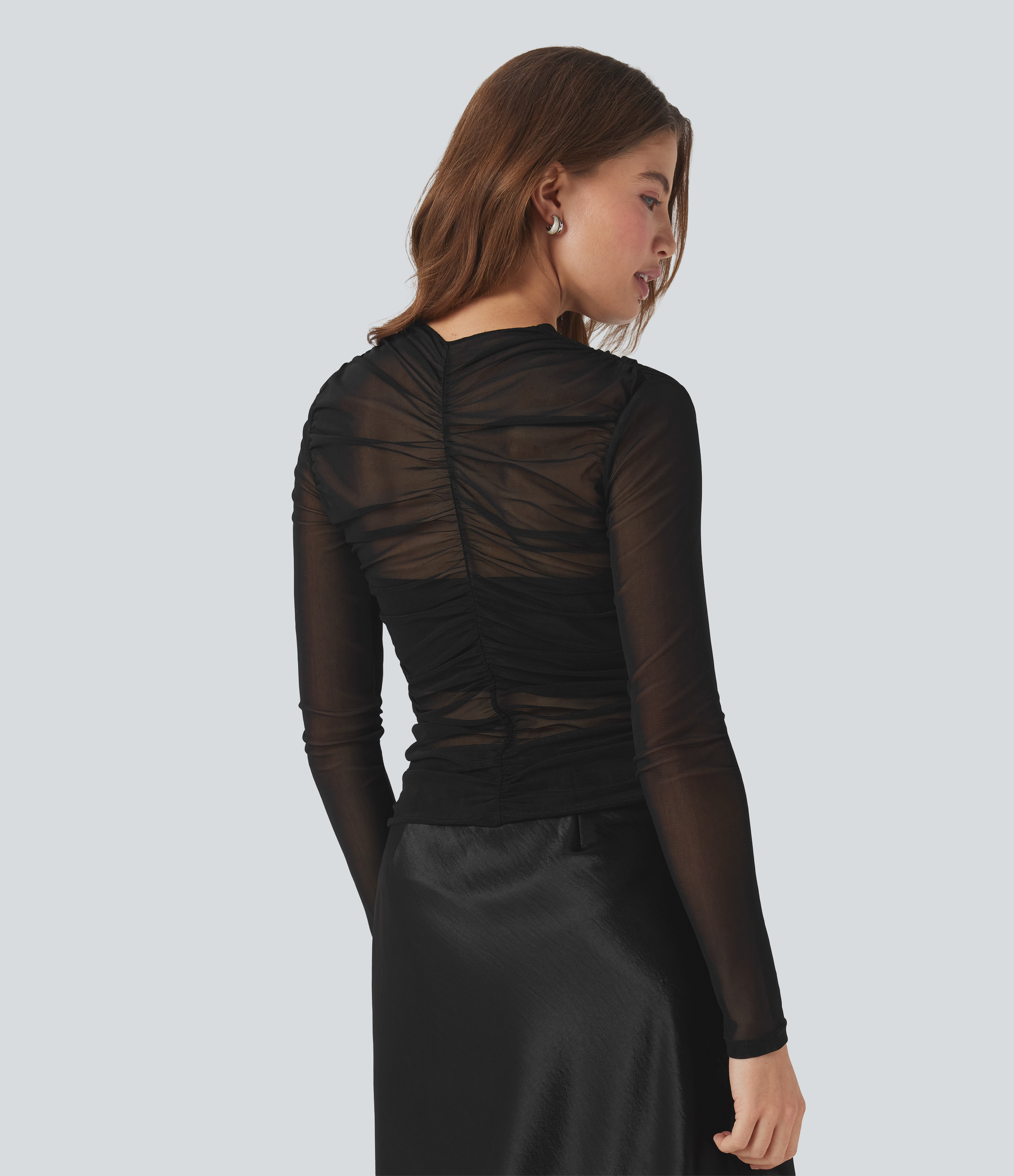 Negro Top casual fruncido con cuello en V cruzado de malla transparente / 2