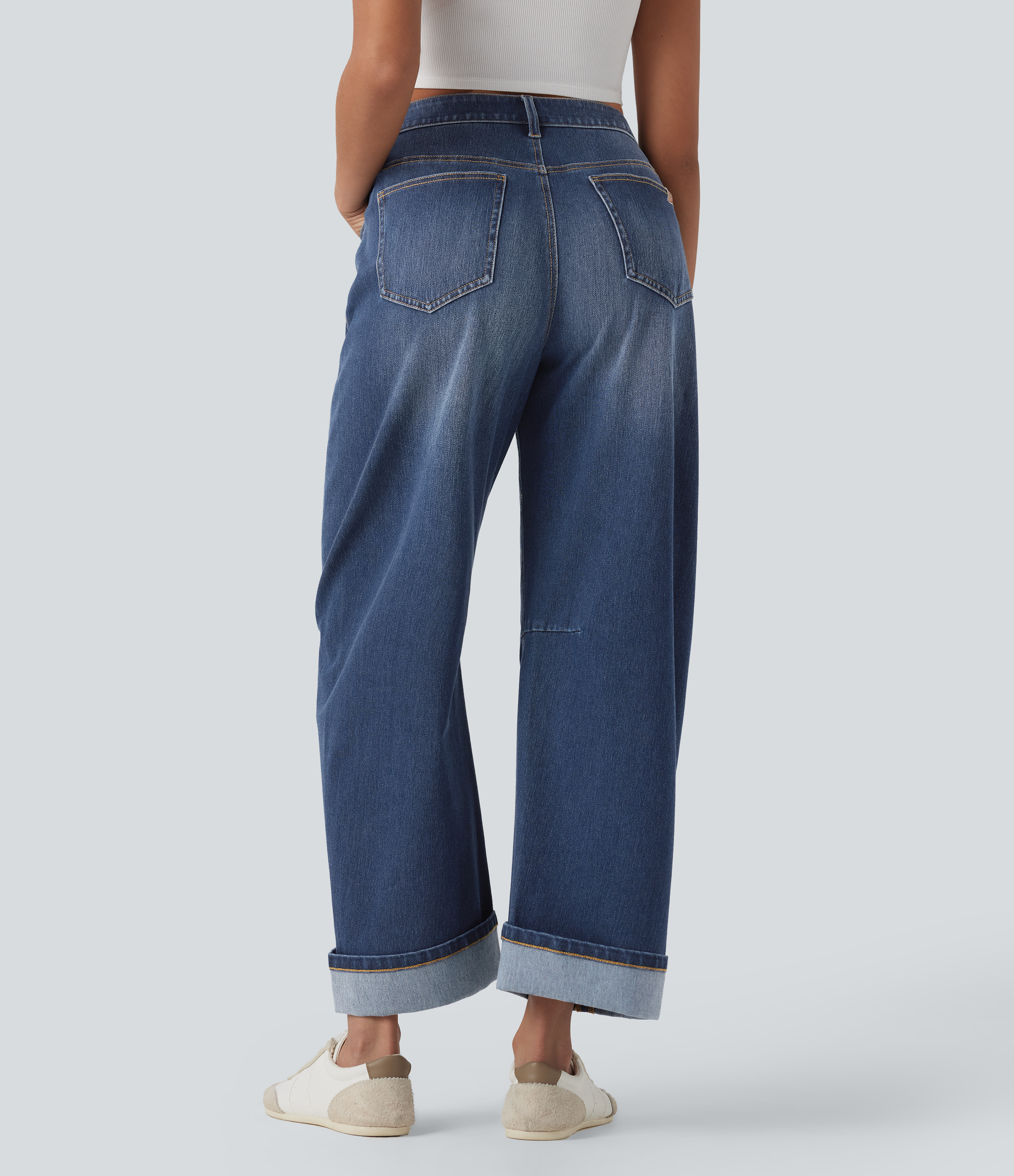Estate Blue Denim Halara Flex™ jean taille mi-haute coupe 'barrel-leg', délavé, coupe décontractée avec poches / 2