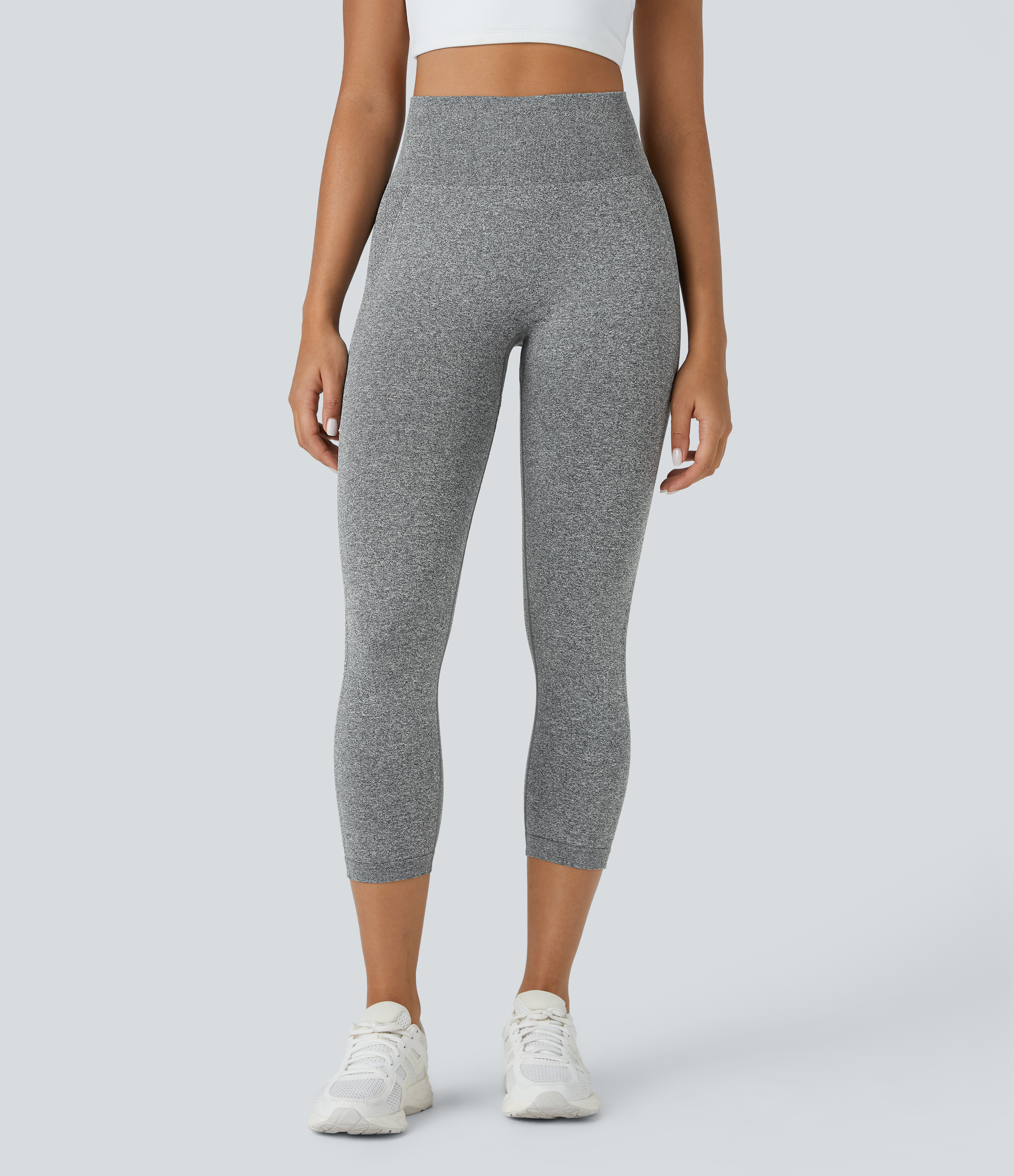 Ash Grey OneForm Seamless Flow leggings capri de yoga taille haute, effet push-up fessier, froncés / 2
