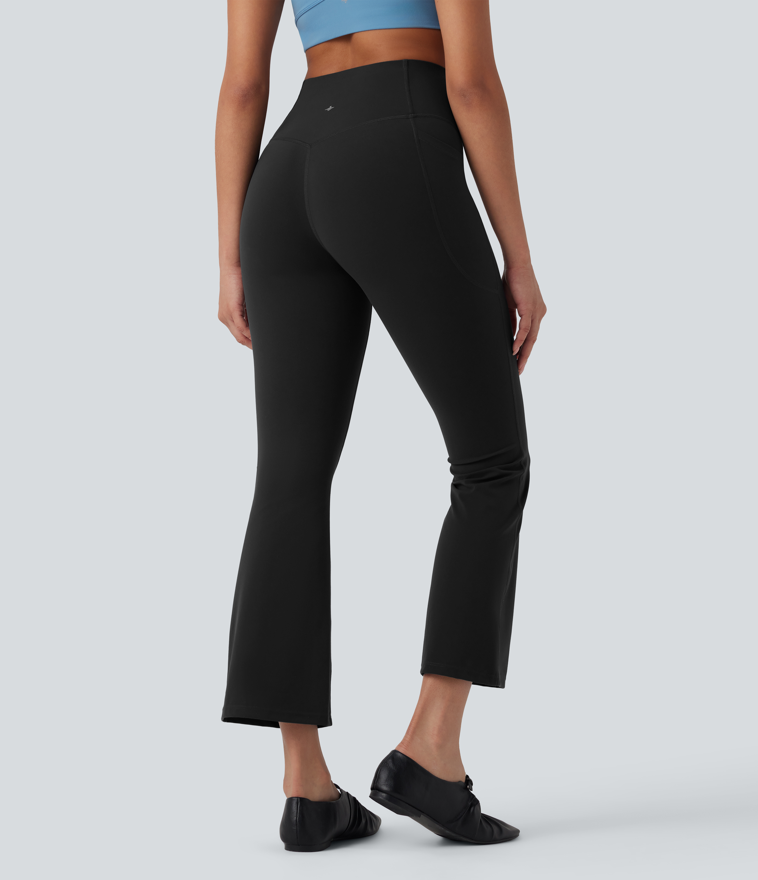 Negro Leggings de yoga de campana Halara UltraSculpt™ moldeadores de tiro alto con control abdomen en longitud 7/8 con bolsillos / 2