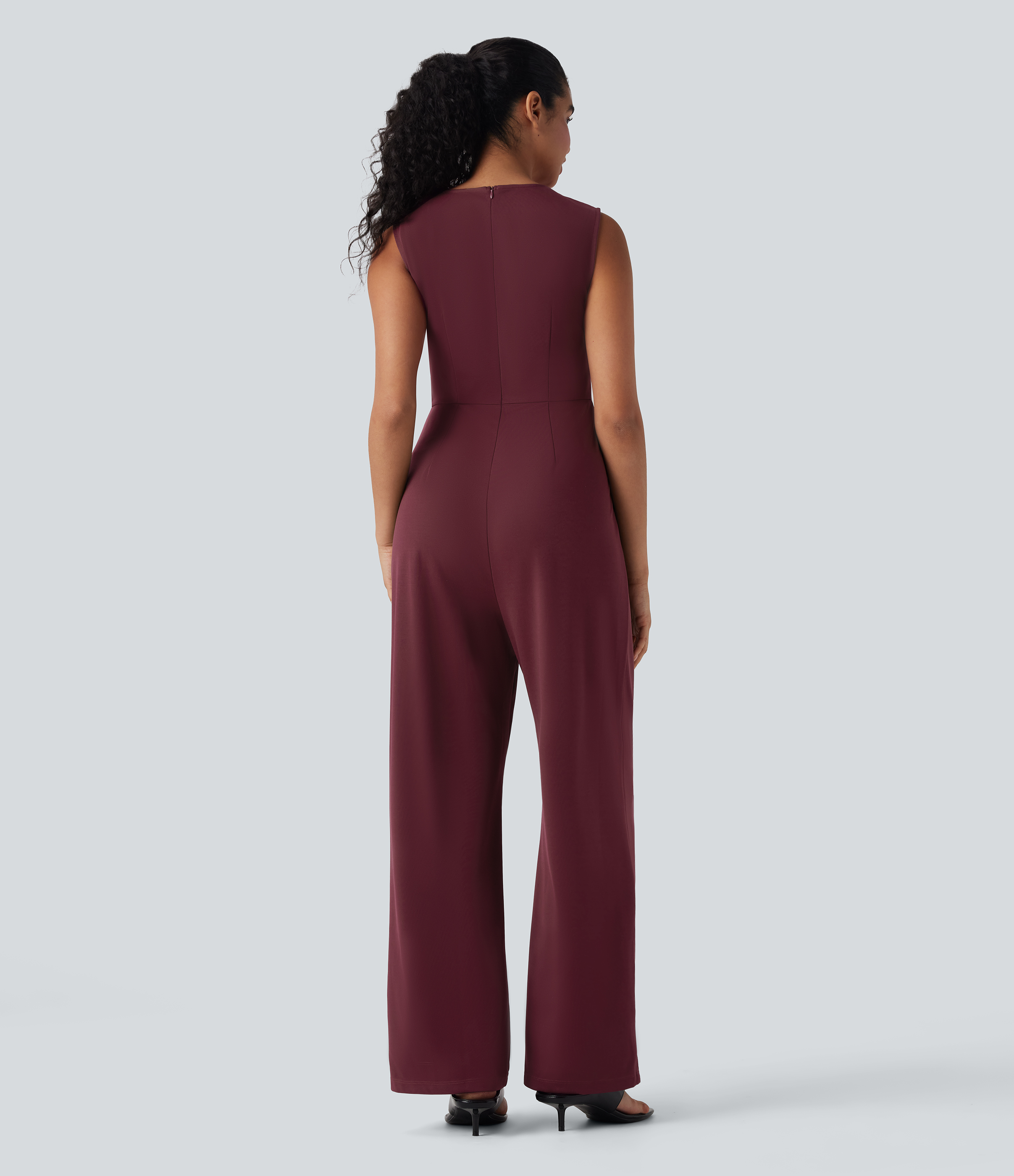 Zinfandel Jumpsuit de oficina sin mangas con cremallera y bolsillos / 2