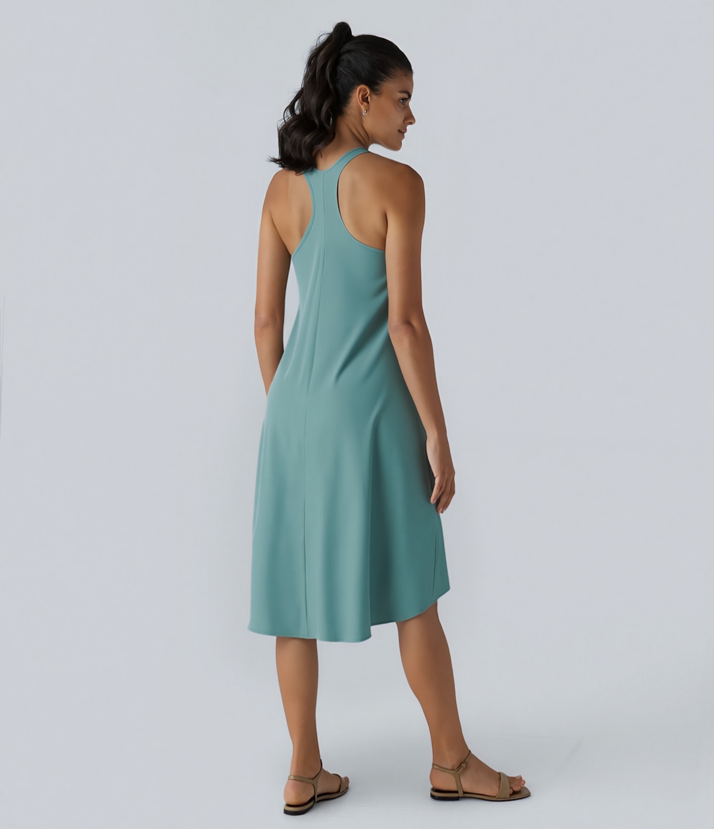 Stone Blue Vestido casual midi Breezeful™ racerback sin espalda con bolsillos laterales, dobladillo asimétrico y secado rápido en copas D-F / 2