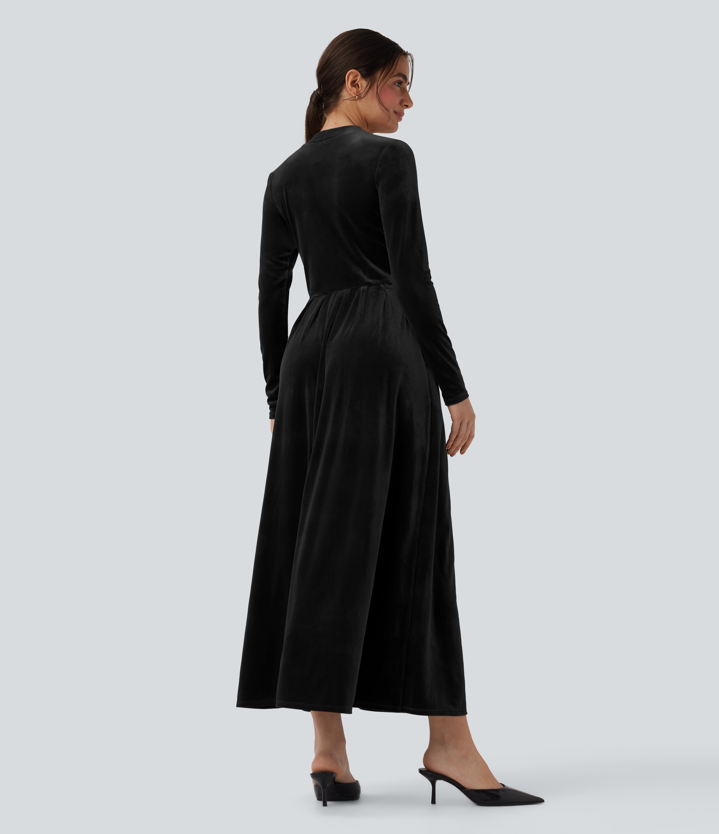 Black Maxi-Freizeitkleid aus Samt mit Stehkragen, Seitentaschen und langen Ärmeln / 2