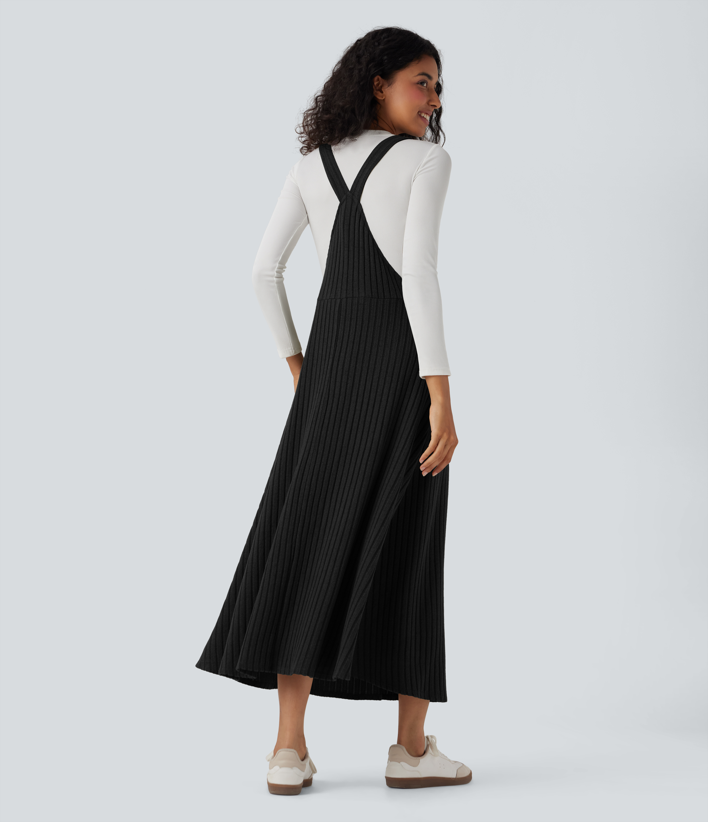 Black Ribbed Knit Casual Pinafore Dress with Pockets / 2