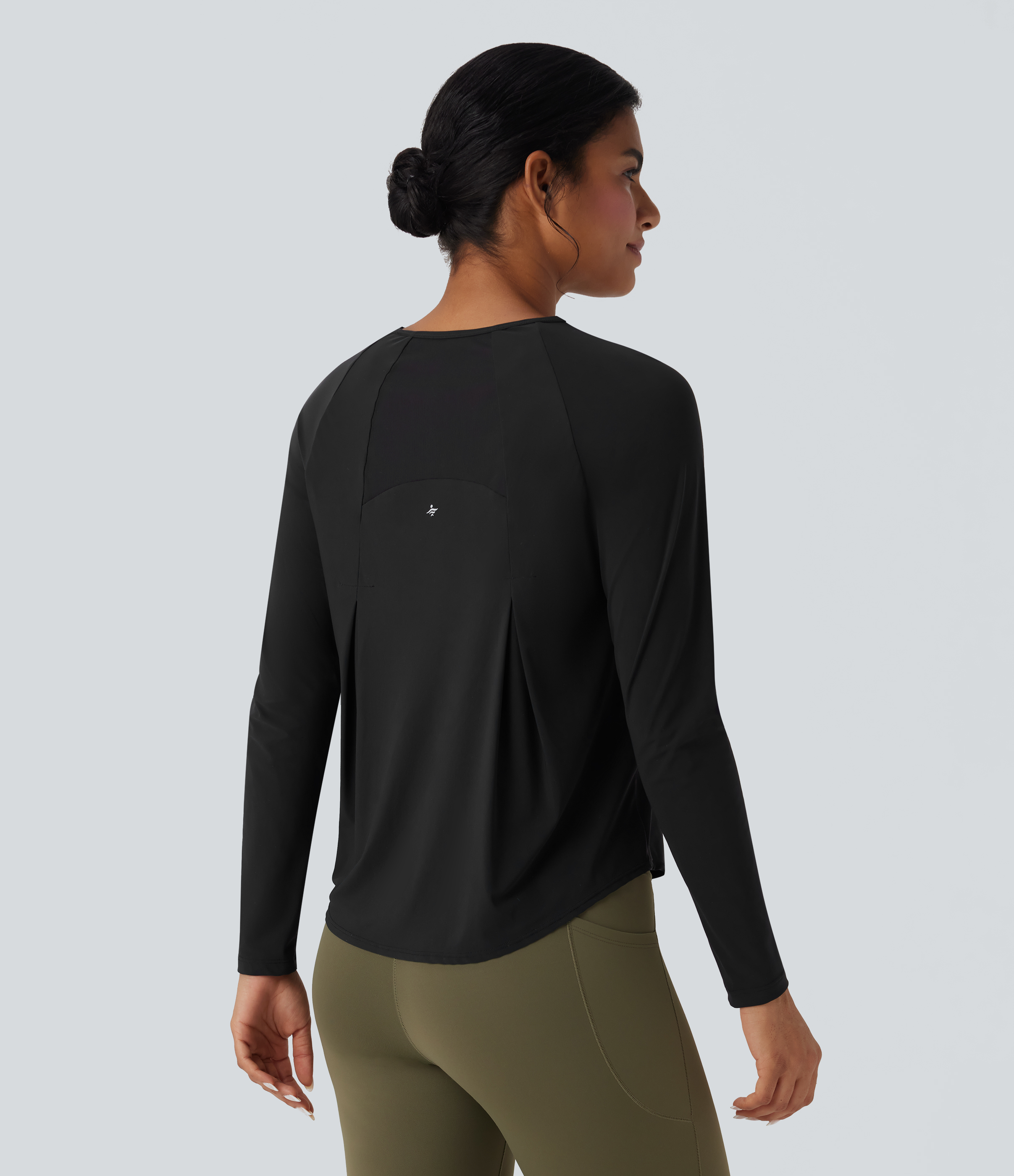 Negro Camiseta deportiva para running de secado rápido con tacto fresco y dobladillo curvo de malla en contraste / 1