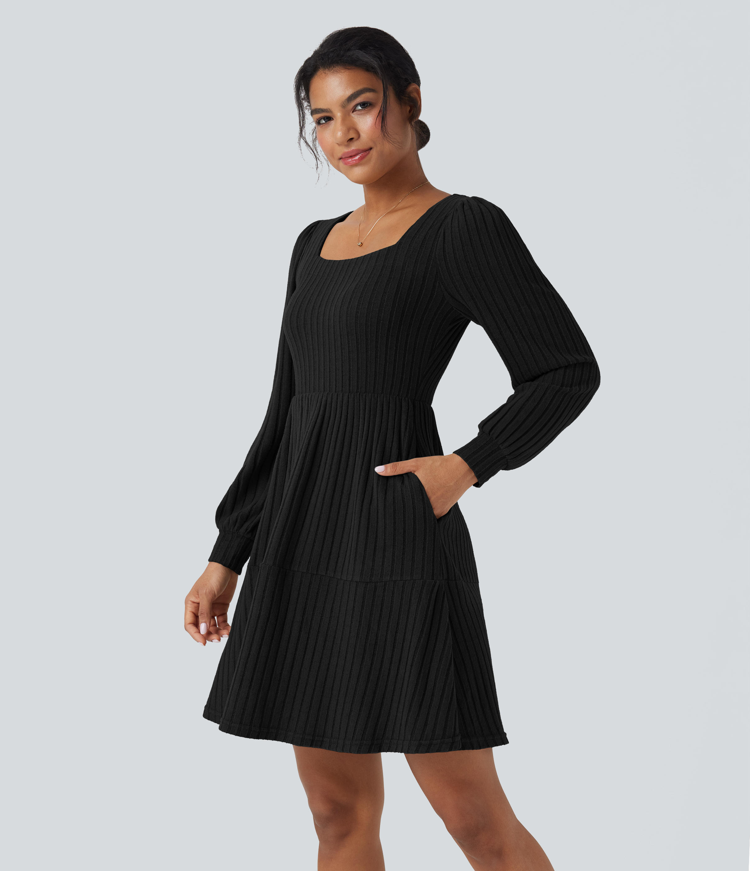 Noir Robe décontractée maille côtelée décolleté carré manches longues bouffantes avec poches / 1