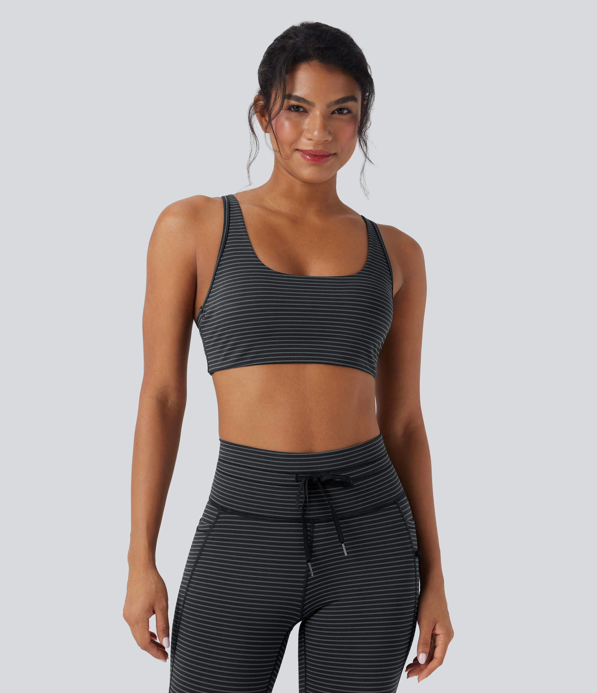 Steel Stripe Yoga-Sport-BH mit niedrigem Support, U-Ausschnitt, Cut-Out-Design und Streifen - A-C Cups / 2