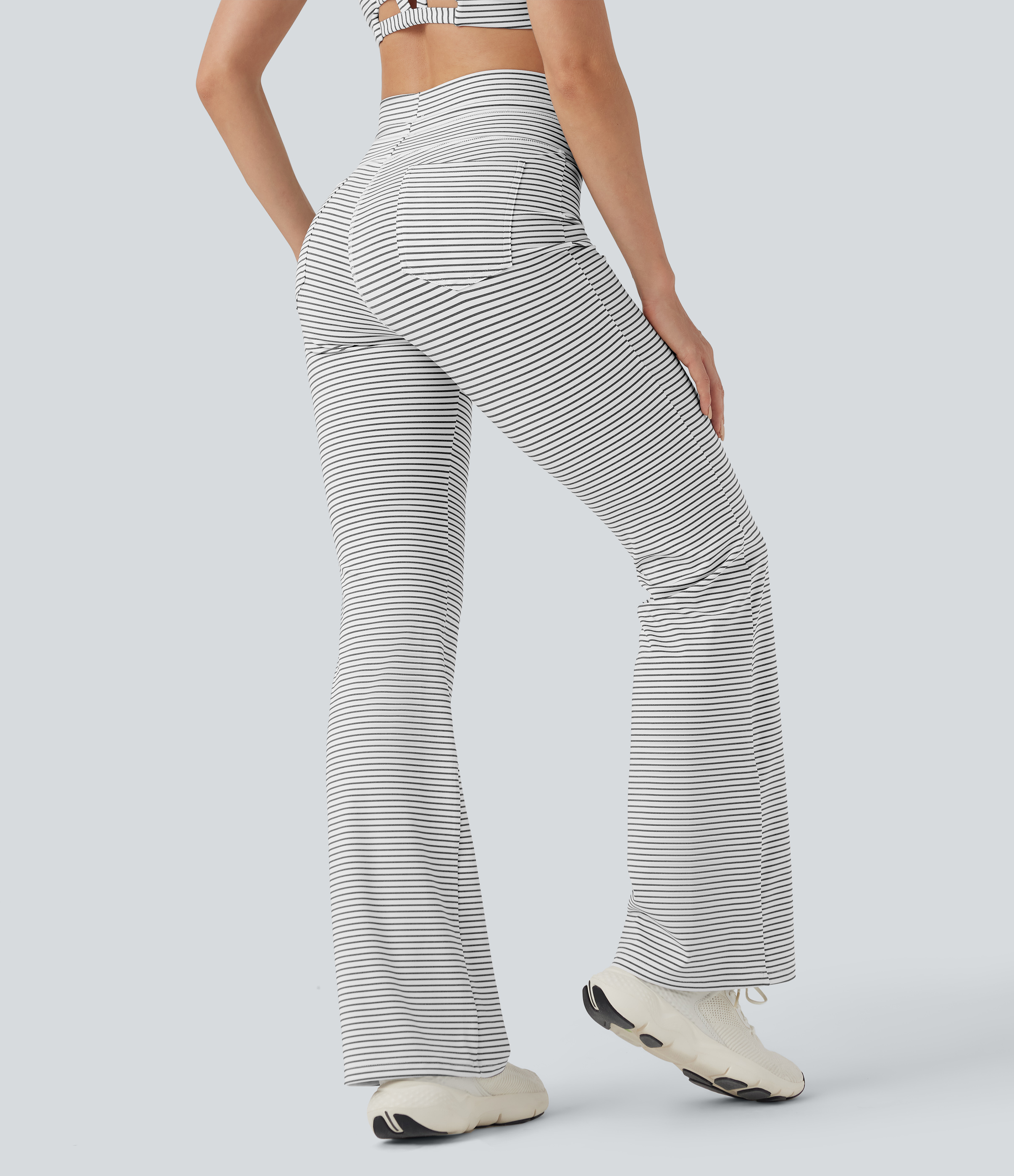 Zebra Ripple Pantalones de yoga acampanados de tiro alto con cordón y bolsillos / 2