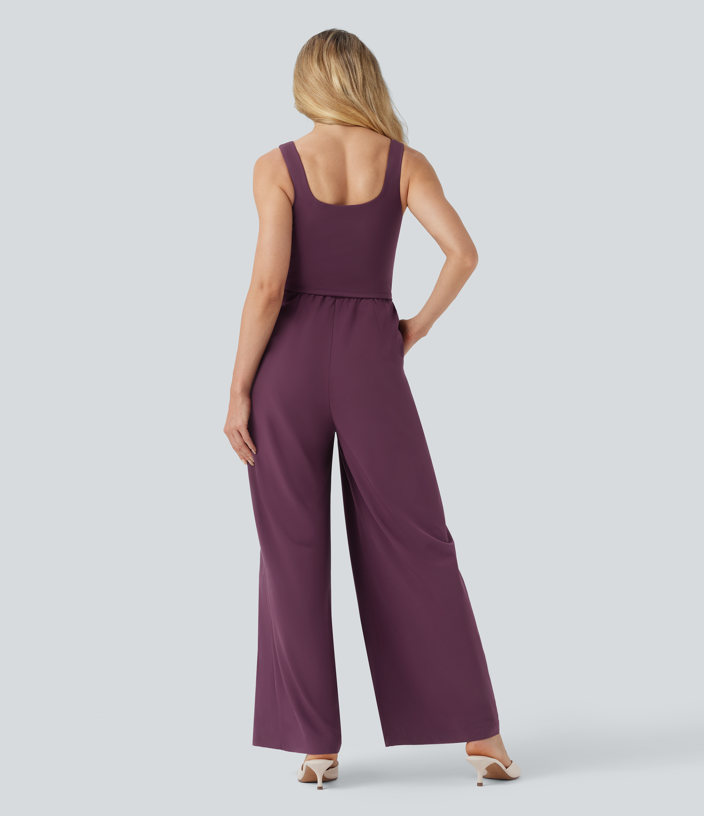 Amaranth Jumpsuit informal Breezeful™ sin mangas con espalda en U con secado rápido y bolsillos - Edición Easy Peezy / 2