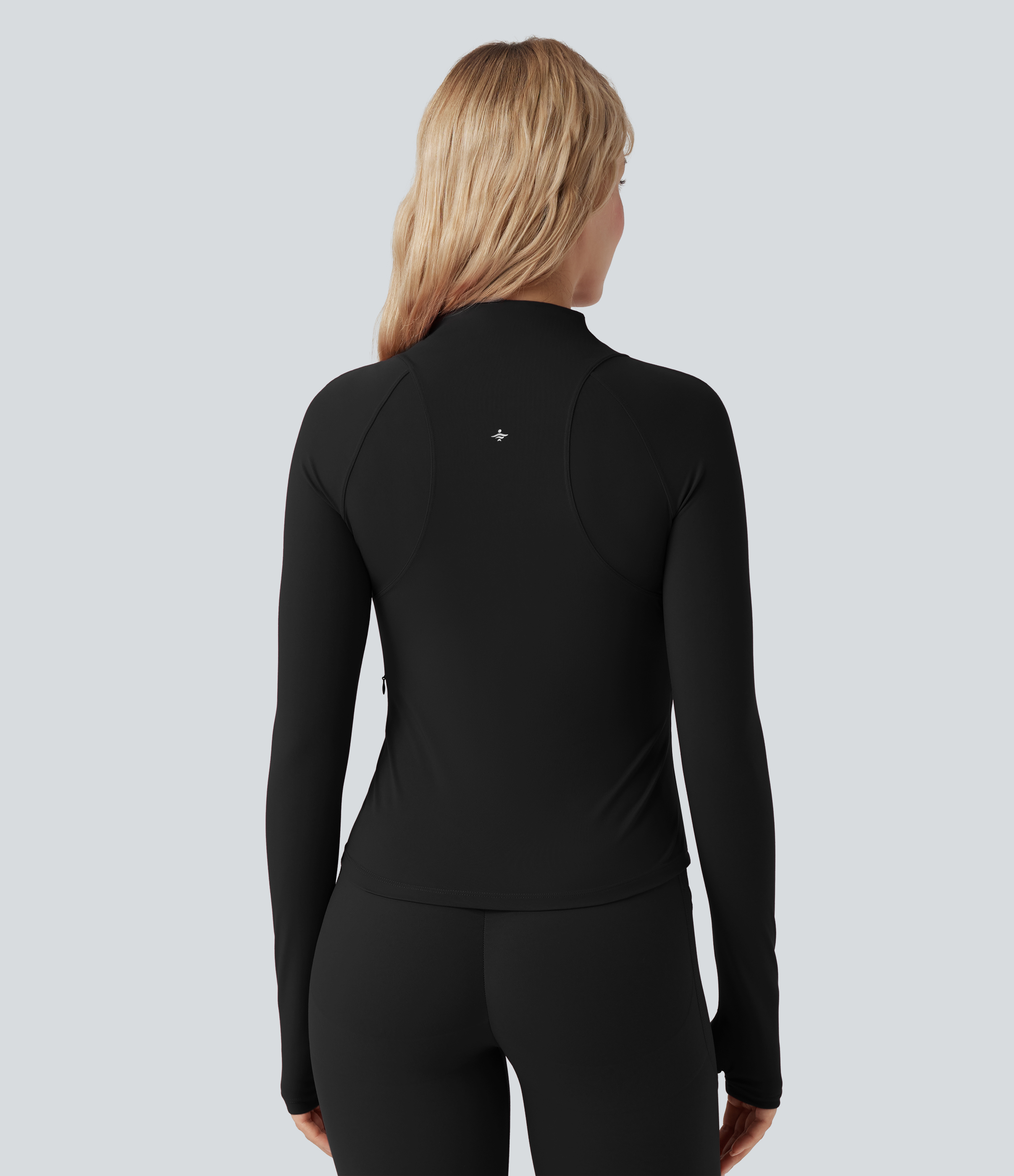 Negro Chaqueta de yoga UltraSculpt™ de manga larga con cuello alto y abertura para el pulgar con bolsillos / 2