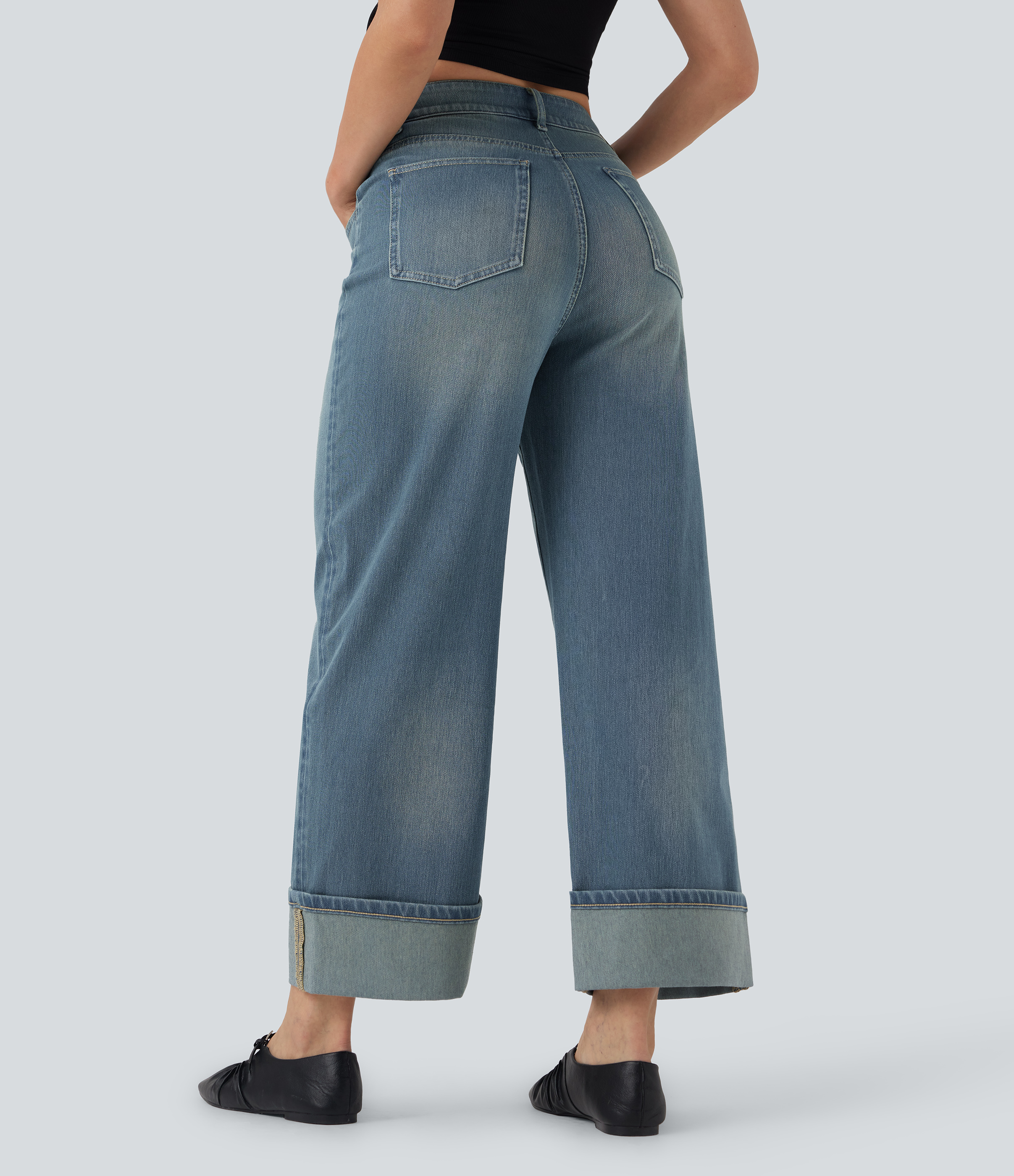 Blue Surf Denim Halara Flex™ Hoch taillierte, lässige Jeans mit Taschen, umgekrempeltem Saum, weitem Bein und verwaschenem Finish / 2
