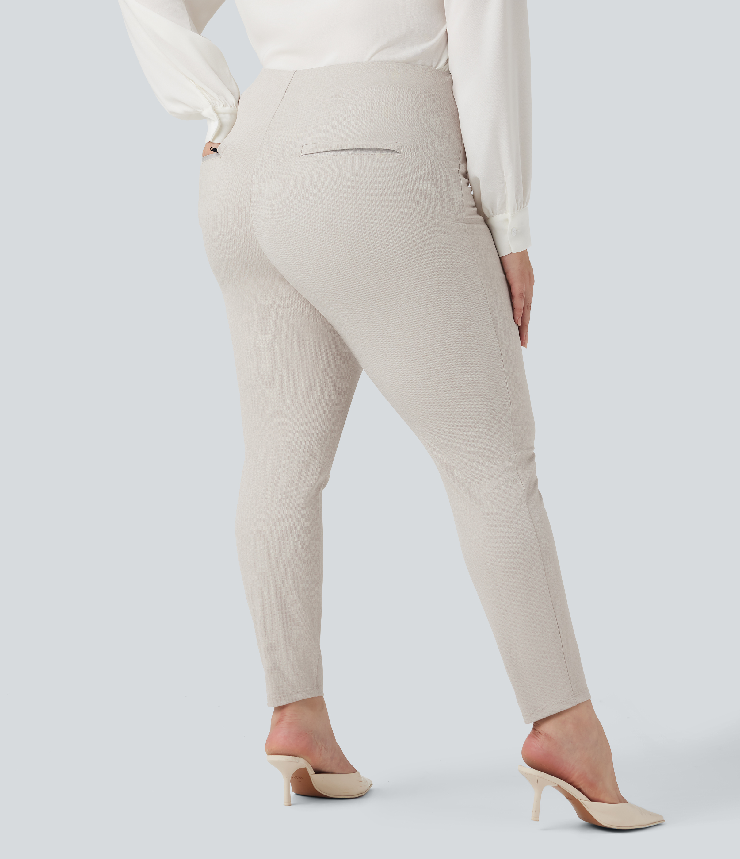 Moonbeam Leggings de oficina con diseño de espiga y tiro alto con control de abdomen y bolsillosen talla grande / 2